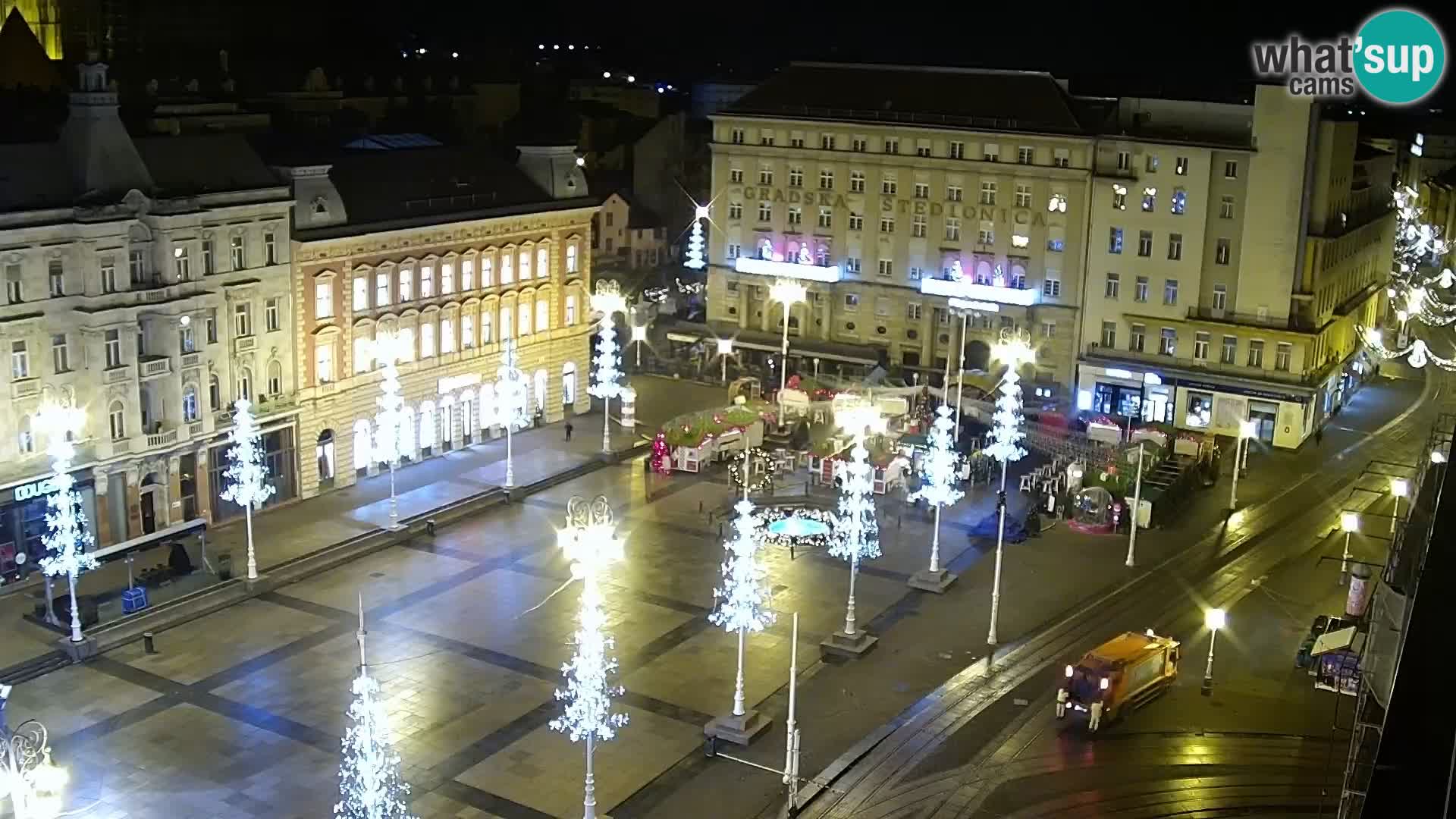 Trg Bana Jelačića v živo Zagreb – Hotel Dubrovnik