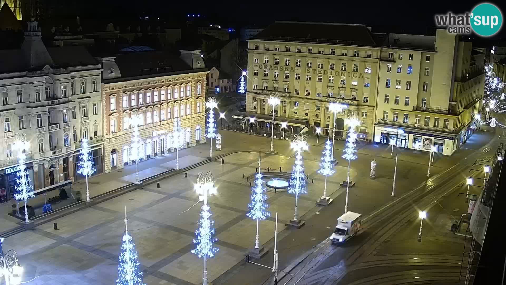 Zagreb – Bana Jelačića square panorama