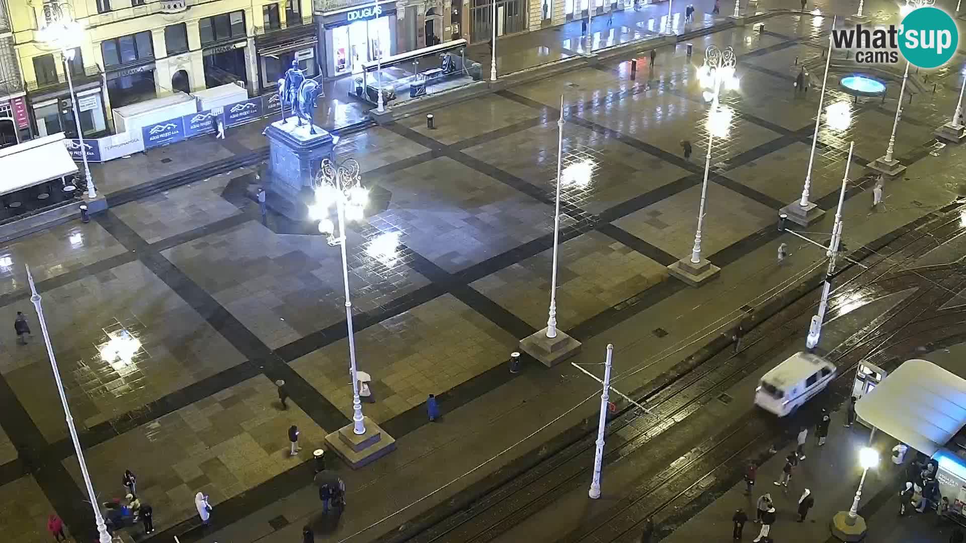 Ban Jelačić Platz  Live webcam Zagreb – Hotel Dubrovnik