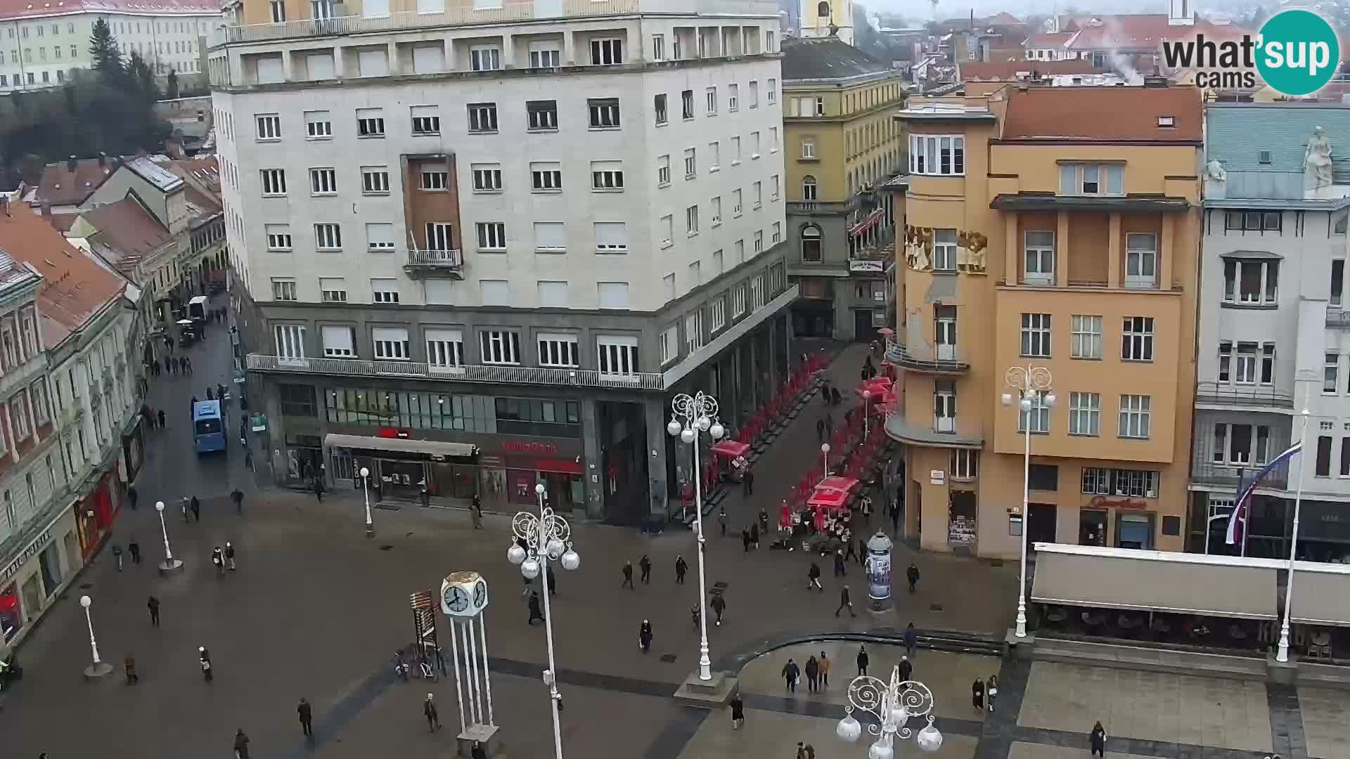 Trg Bana Jelačića web kamera Zagreb – Hotel Dubrovnik