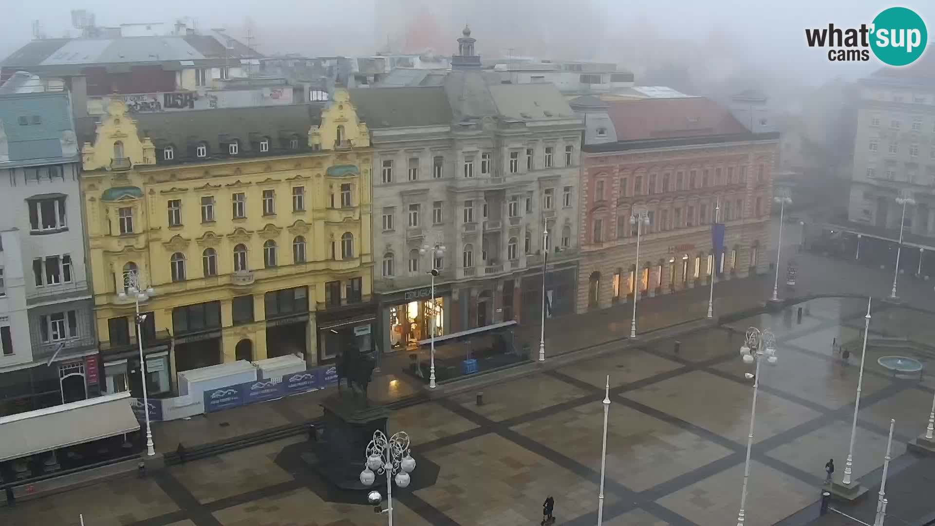 Piazza Ban Jelačić livecam Zagreb – Hotel Dubrovnik