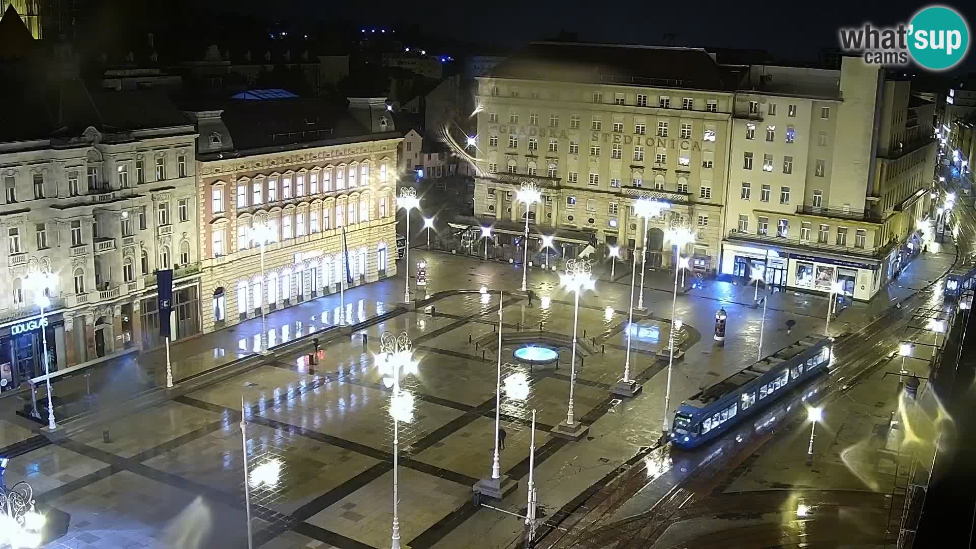 Piazza Ban Jelačić livecam Zagreb – Hotel Dubrovnik