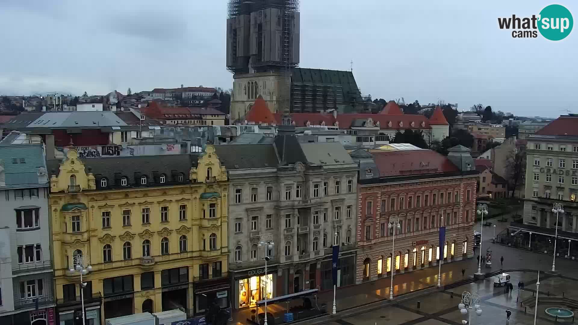 Zagreb – Bana Jelačića square panorama