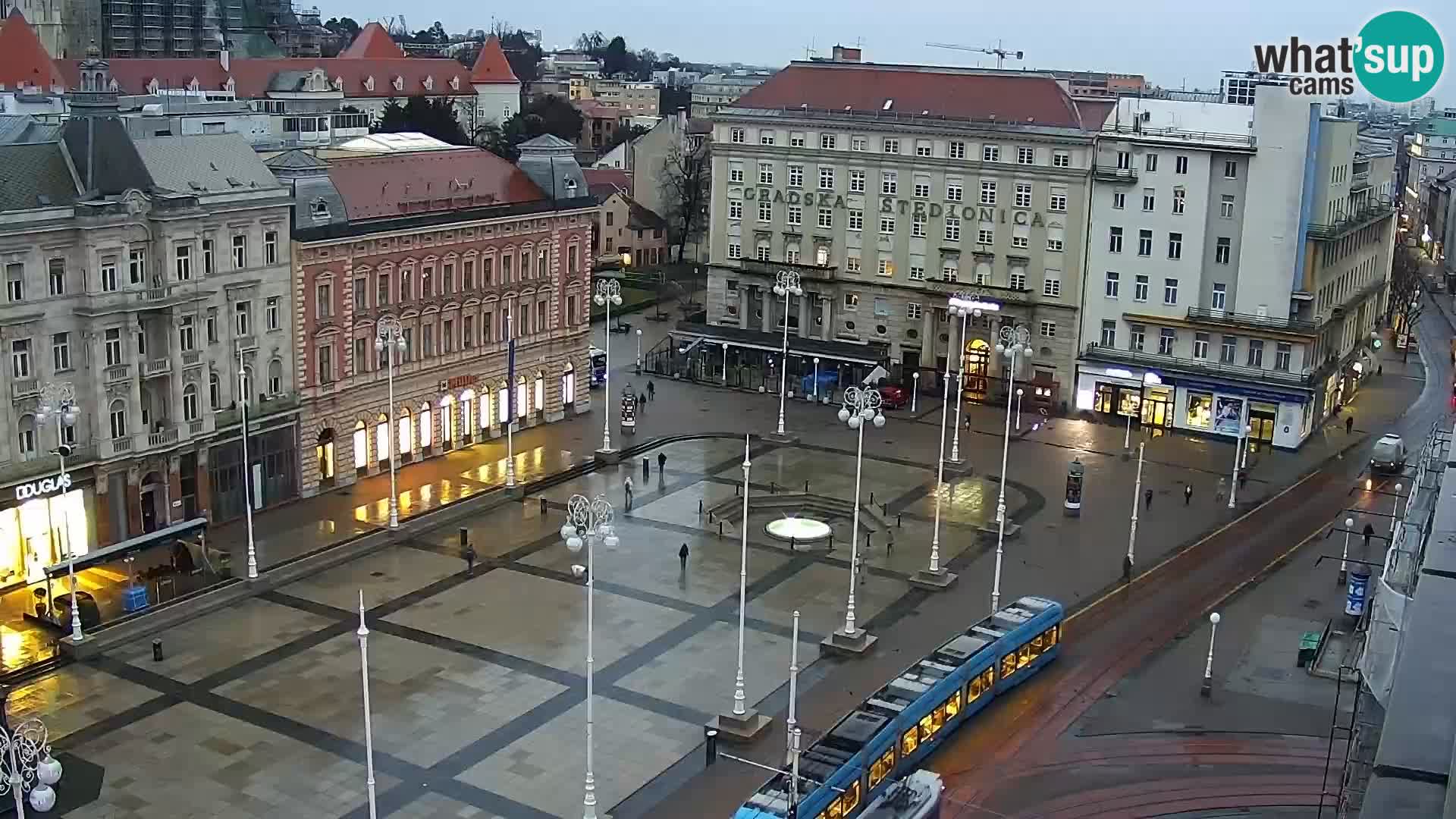 Ban Jelačić Platz  Live webcam Zagreb – Hotel Dubrovnik