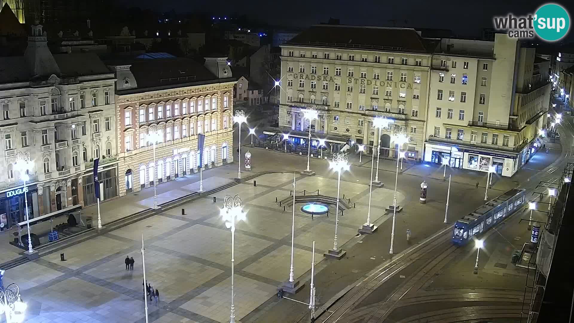 Ban Jelačić live cam Zagreb – Hotel Dubrovnik