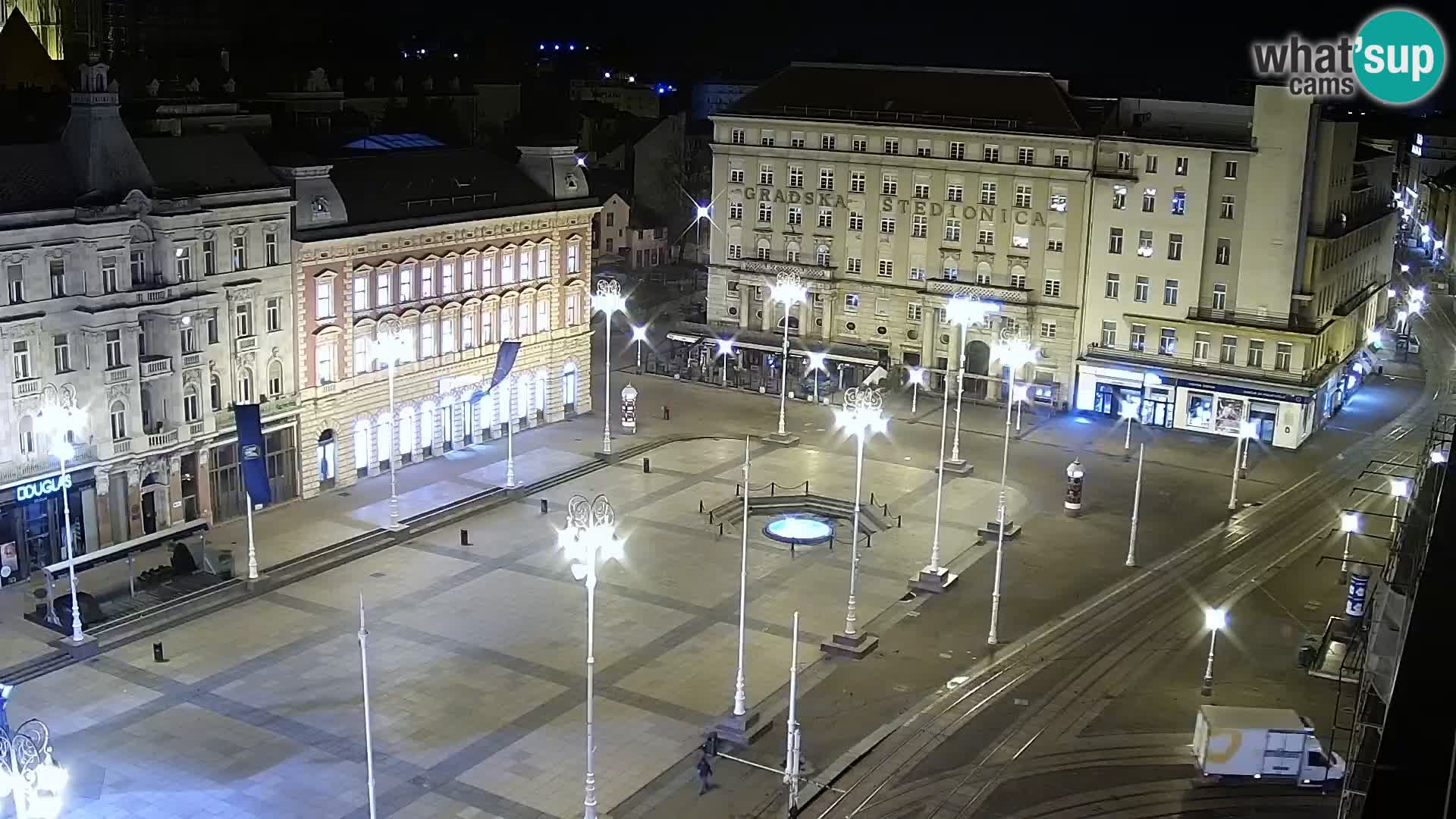 Zagreb – Bana Jelačića square panorama