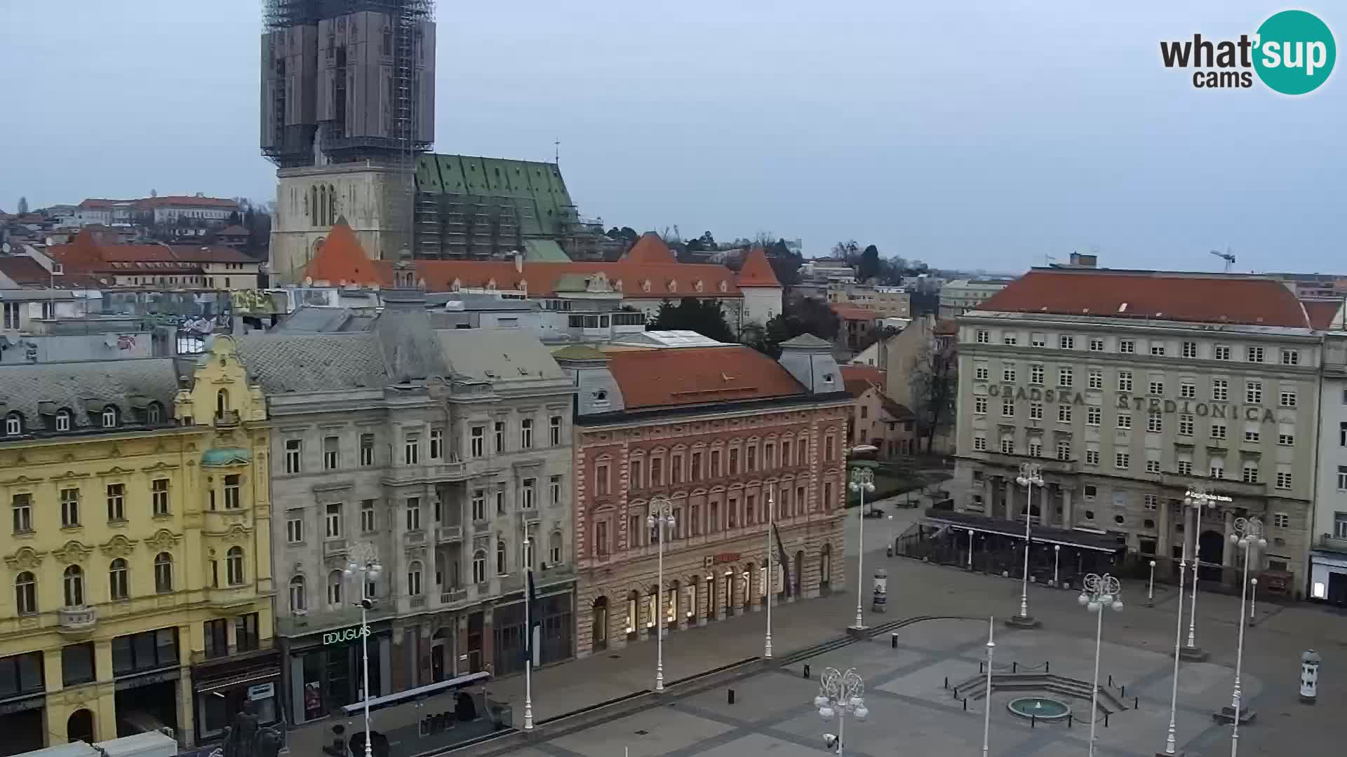 Zagreb – Bana Jelačića square panorama