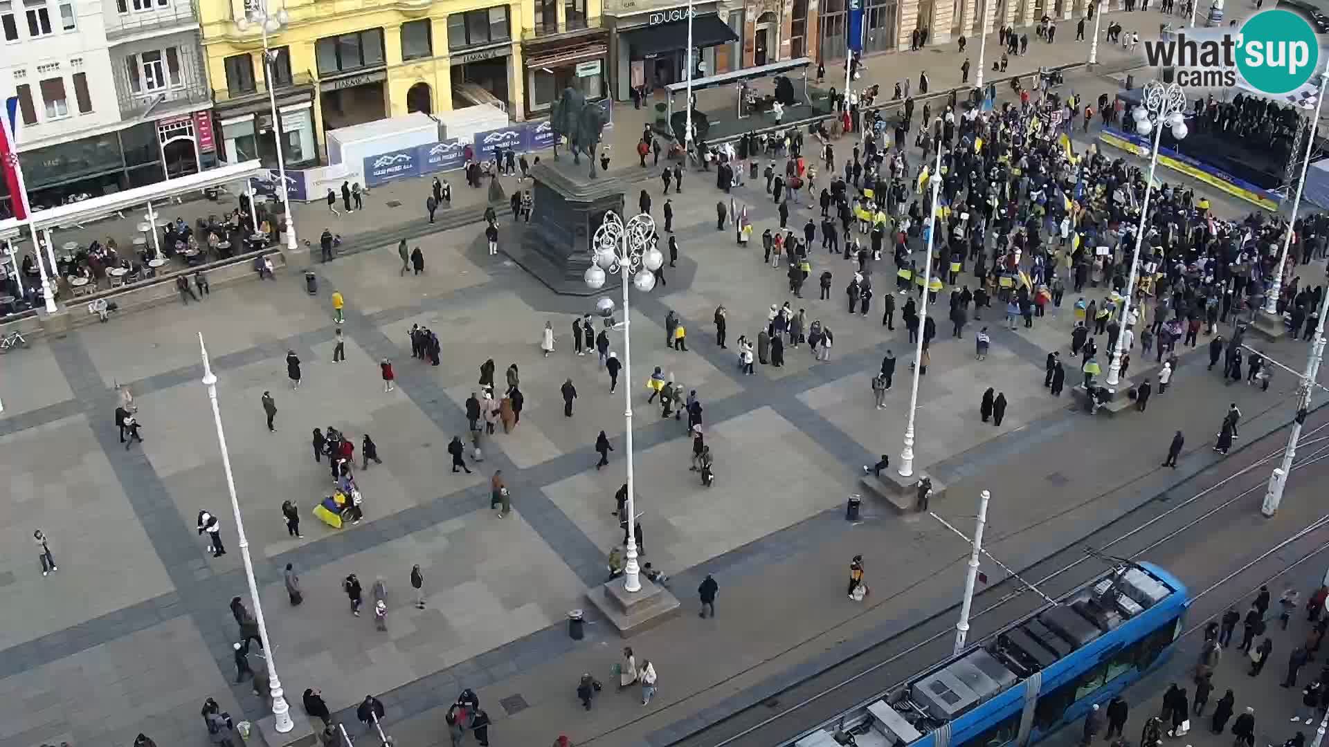 Zagreb – Bana Jelačića square panorama