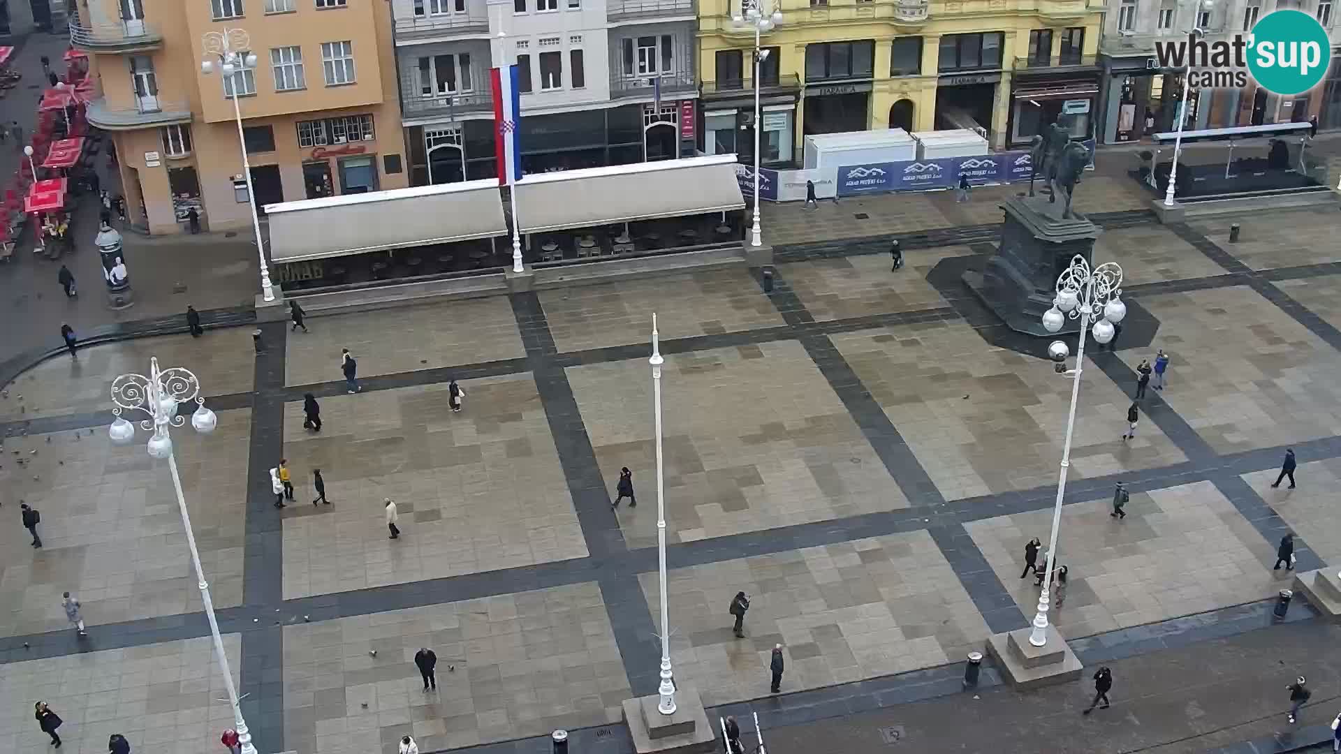 Zagreb – Bana Jelačića square panorama