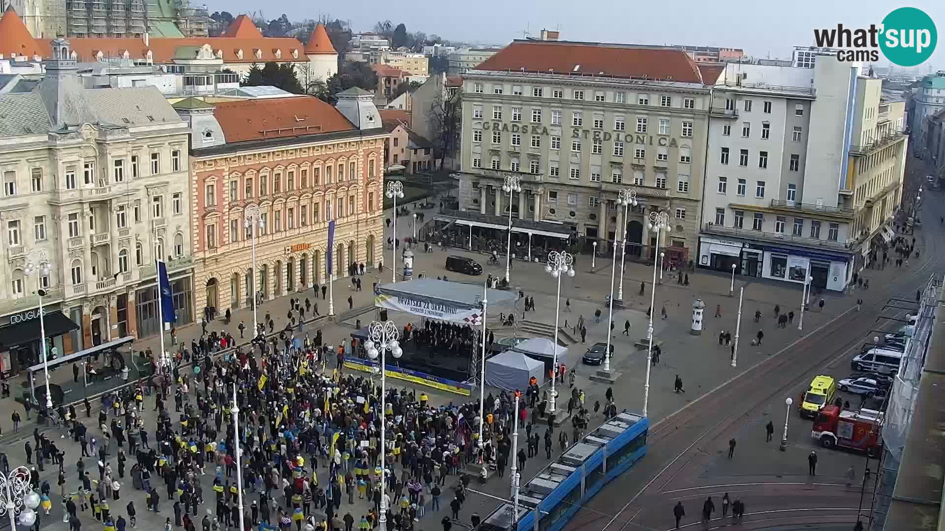 Trg Bana Jelačića web kamera Zagreb – Hotel Dubrovnik