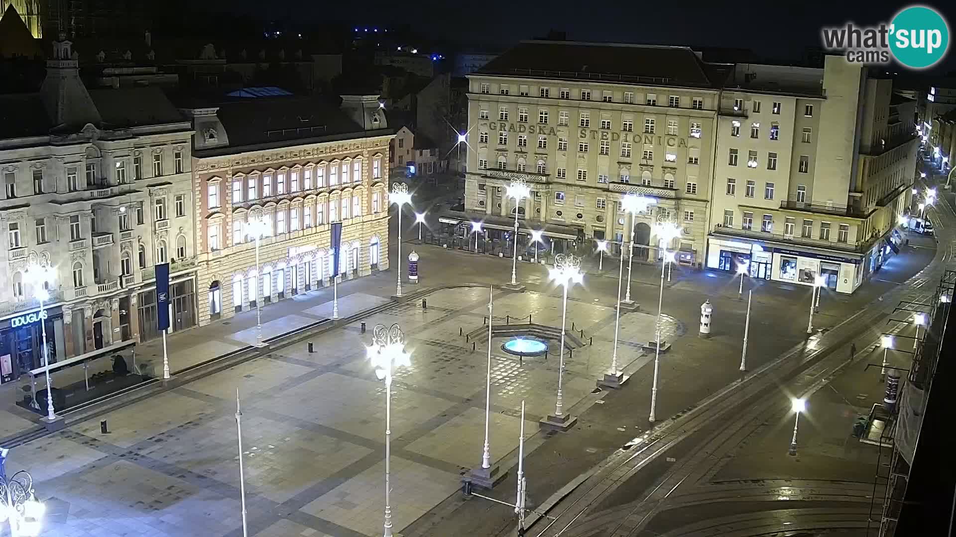 Ban Jelačić Platz  Live webcam Zagreb – Hotel Dubrovnik