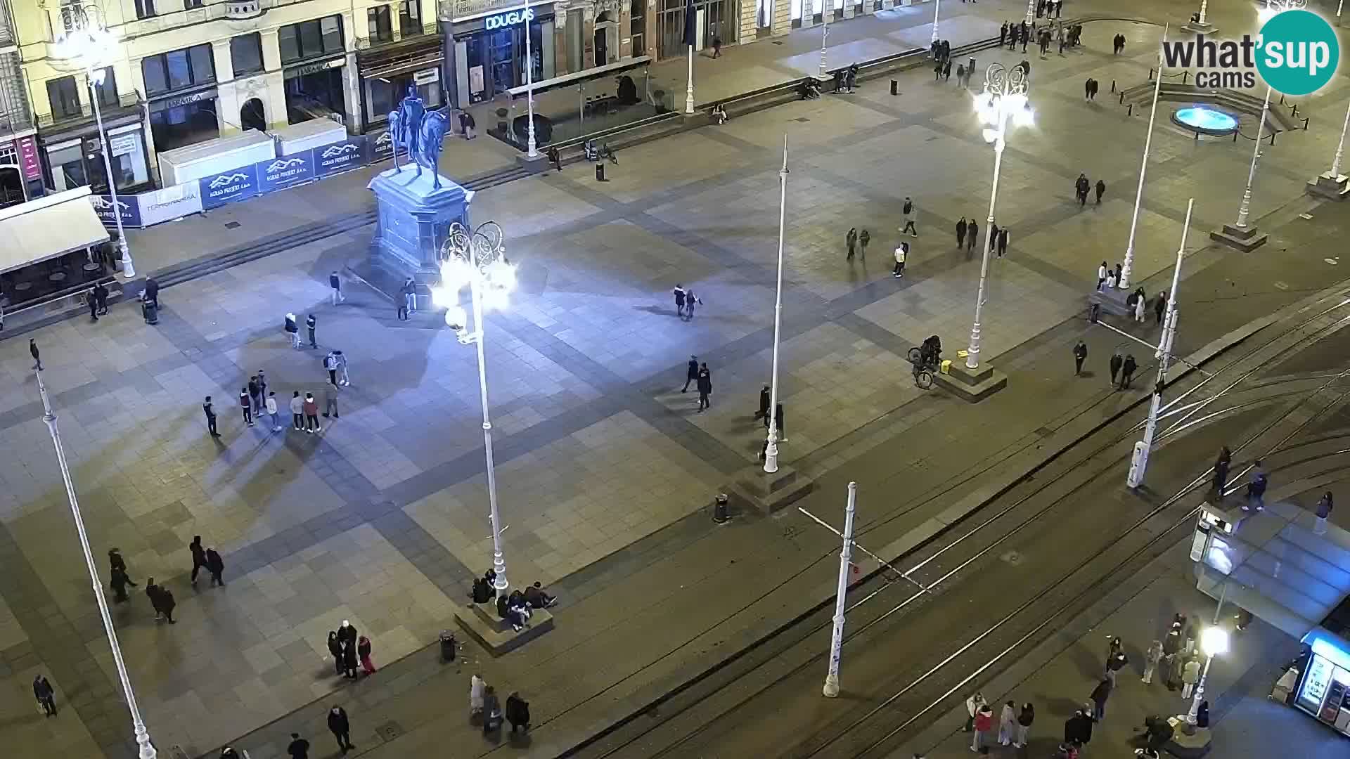 Piazza Ban Jelačić livecam Zagreb – Hotel Dubrovnik