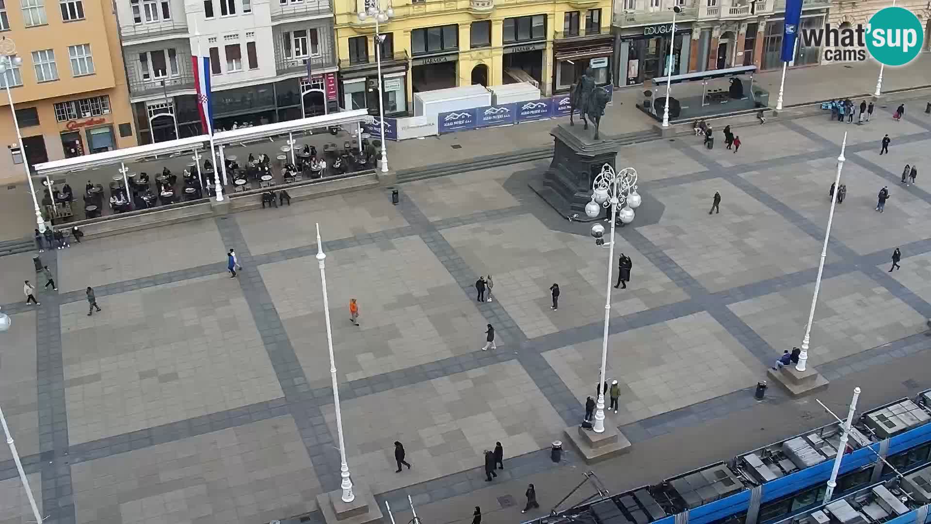 Ban Jelačić Platz  Live webcam Zagreb – Hotel Dubrovnik