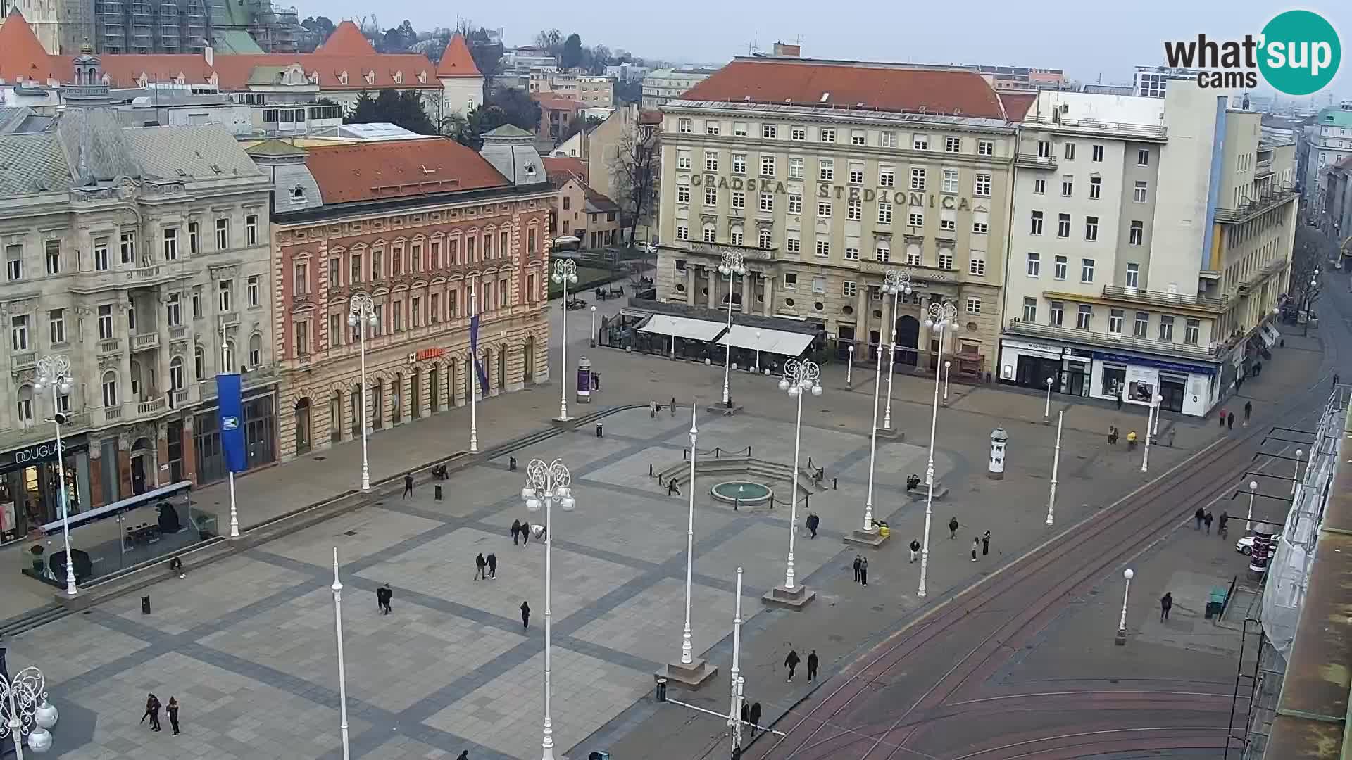 Kamera v živo Zagreb – Trg Bana Jelačića