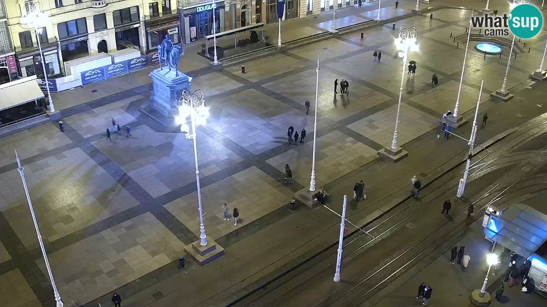 Ban Jelačić Platz  Live webcam Zagreb – Hotel Dubrovnik