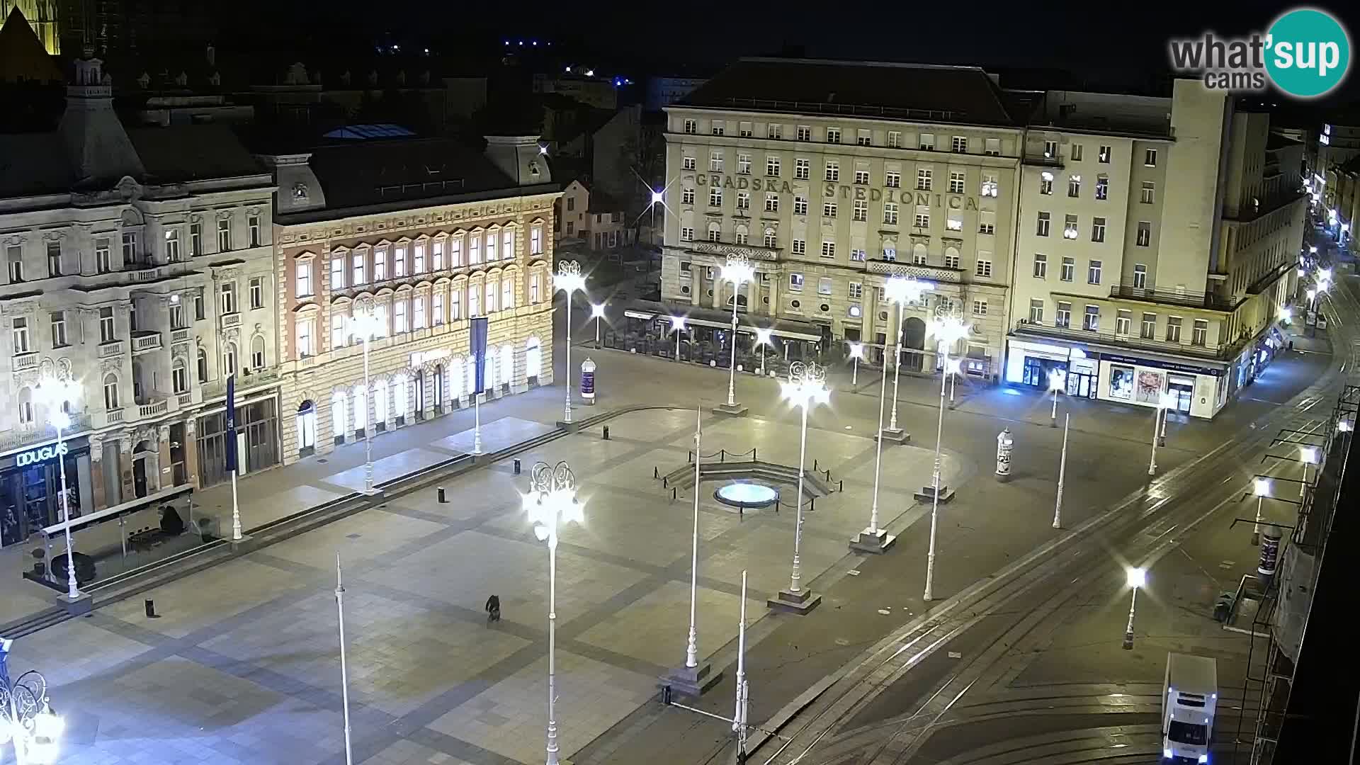 Ban Jelačić Platz  Live webcam Zagreb – Hotel Dubrovnik