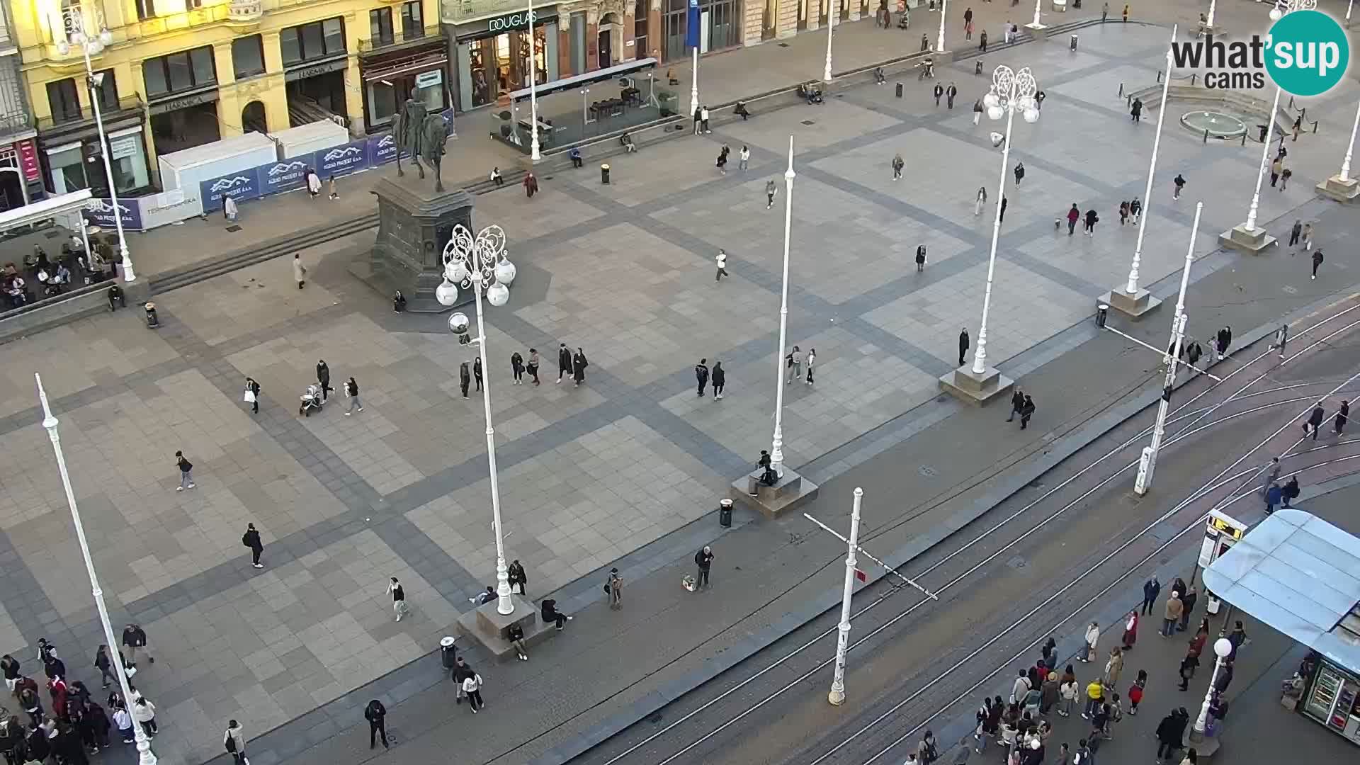 Ban Jelačić Platz  Live webcam Zagreb – Hotel Dubrovnik