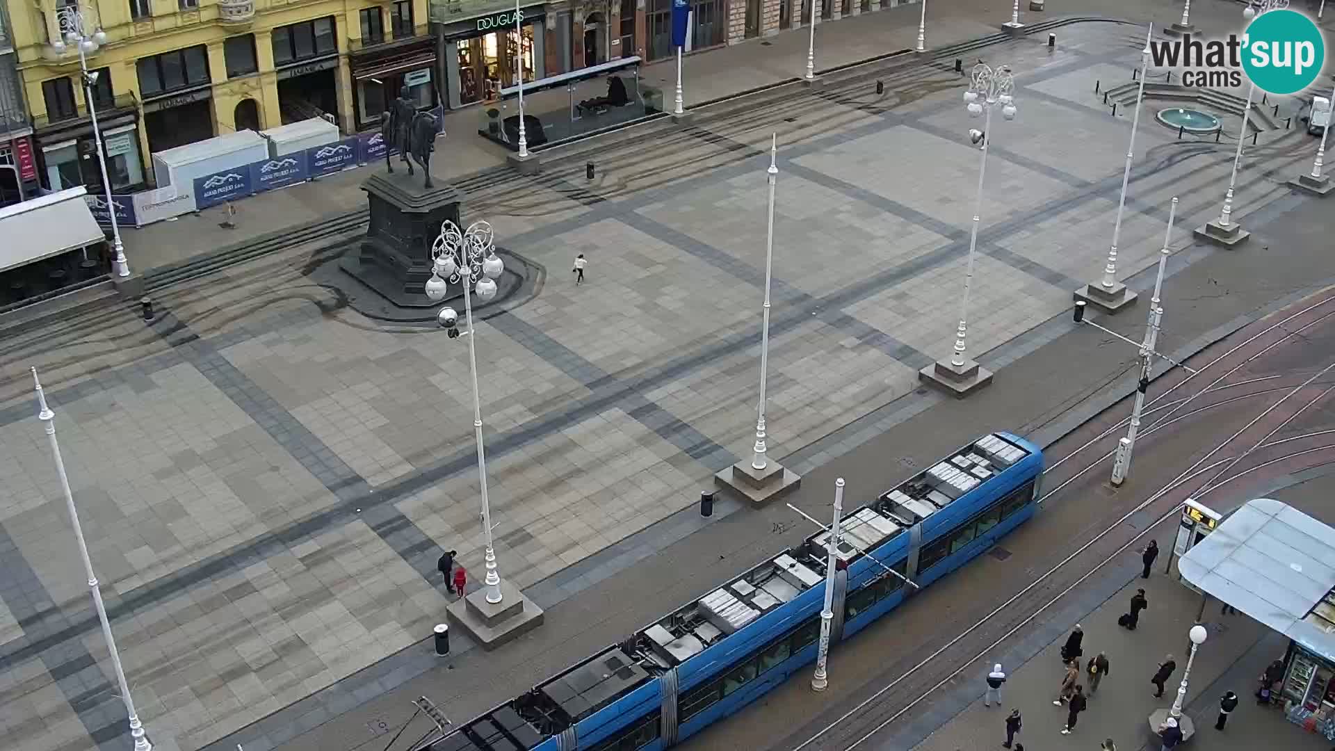 Zagreb – Bana Jelačića square panorama