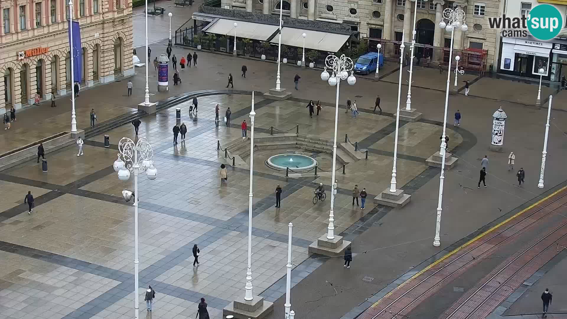 Zagreb – Bana Jelačića square panorama