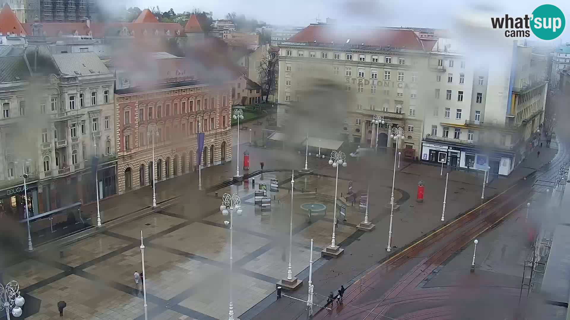 Piazza Ban Jelačić livecam Zagreb – Hotel Dubrovnik