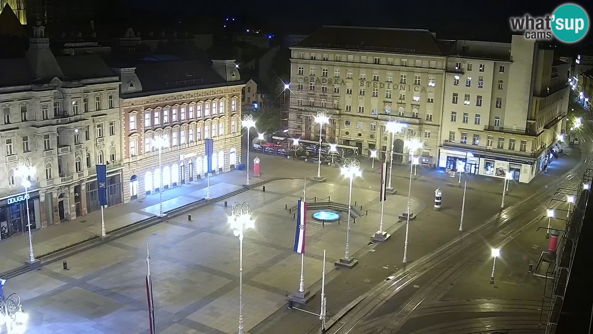 Zagreb – Bana Jelačića square panorama