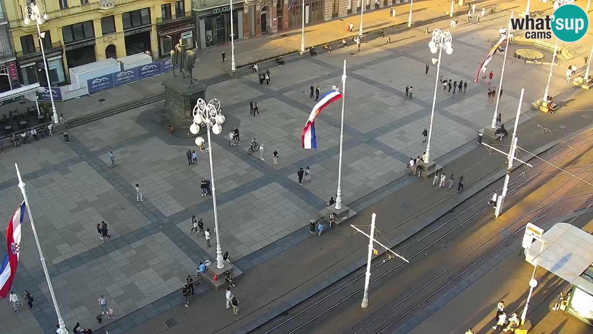 Piazza Ban Jelačić livecam Zagreb – Hotel Dubrovnik