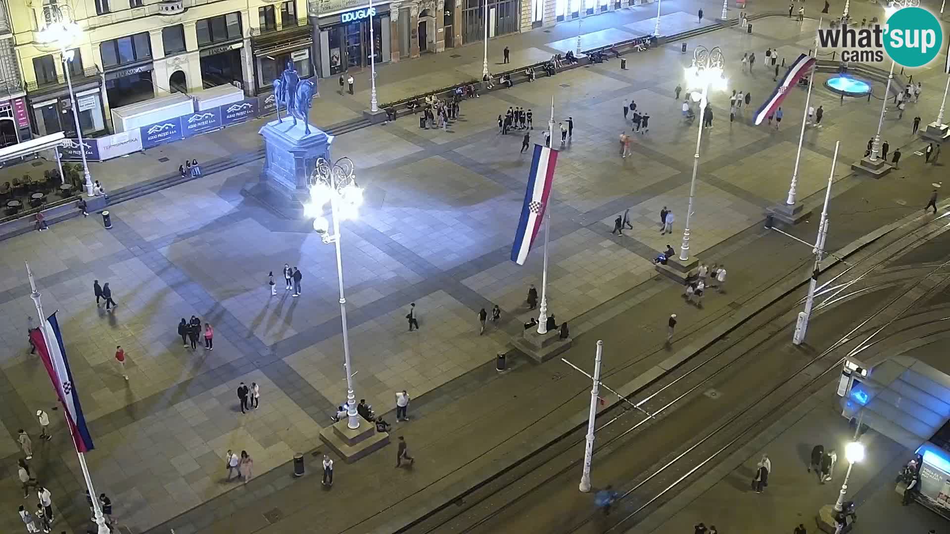 Ban Jelačić Platz  Live webcam Zagreb – Hotel Dubrovnik