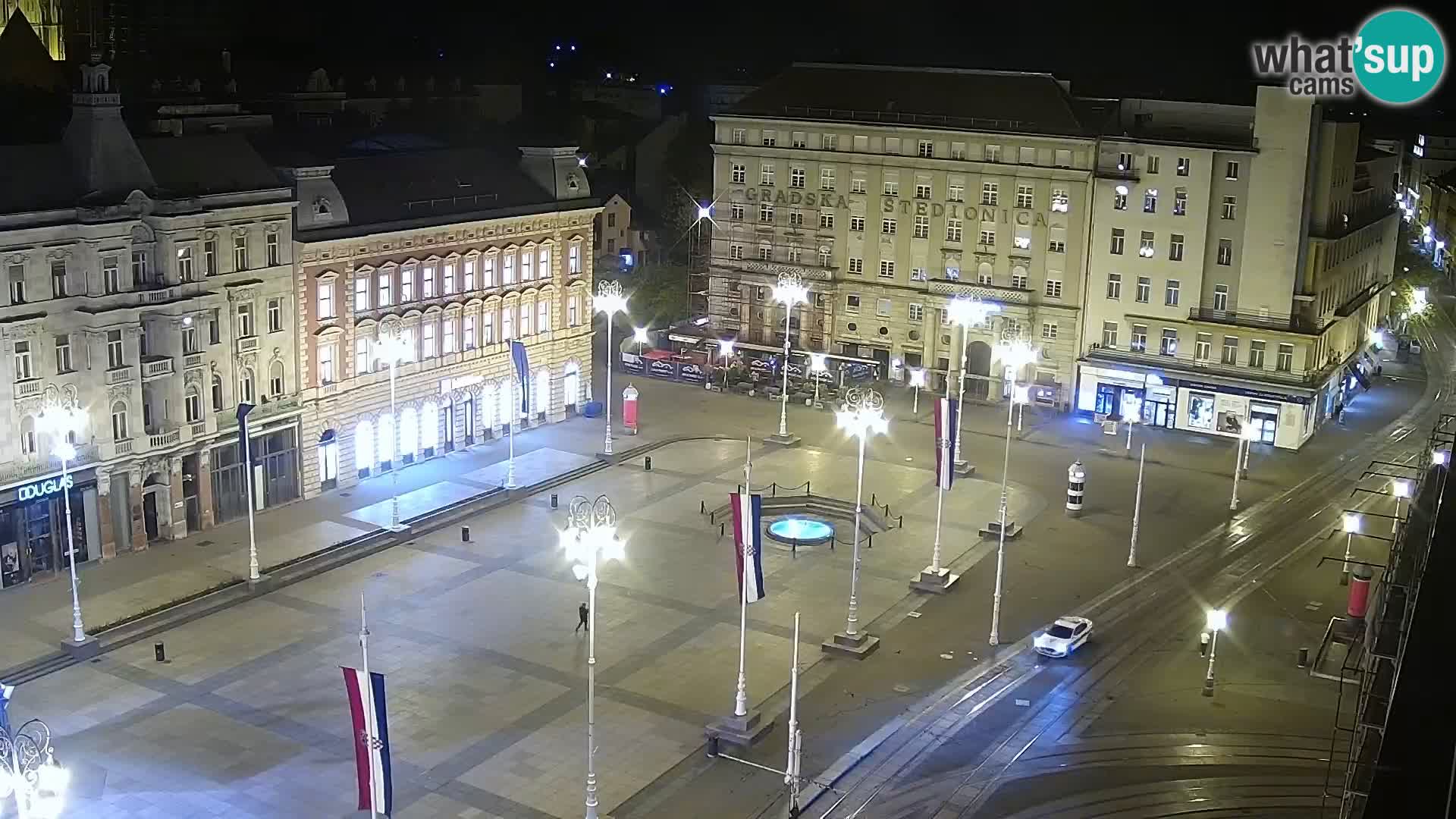 Web kamera Zagreb – Trg Bana Jelačića