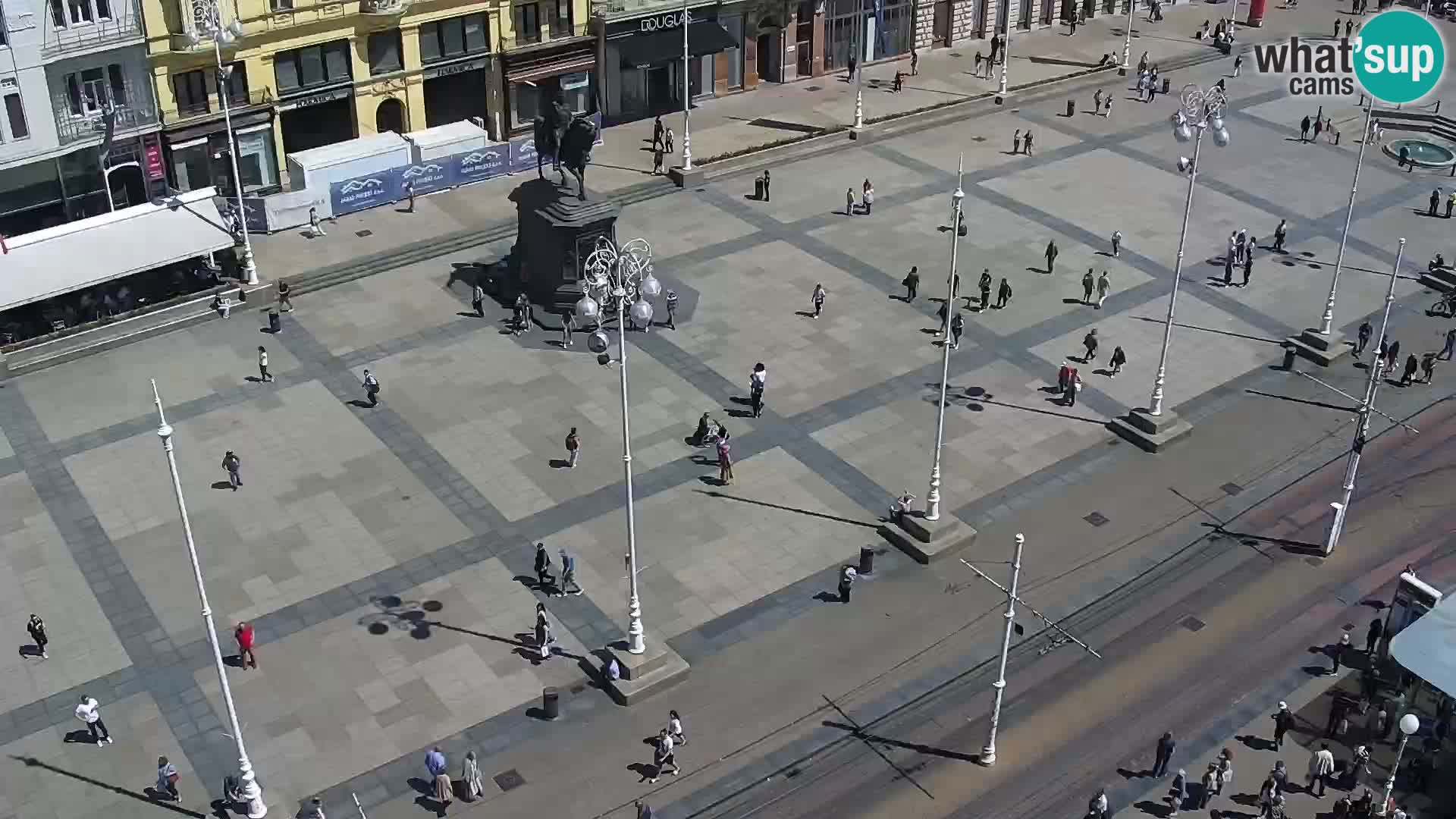 Ban Jelačić live cam Zagreb – Hotel Dubrovnik