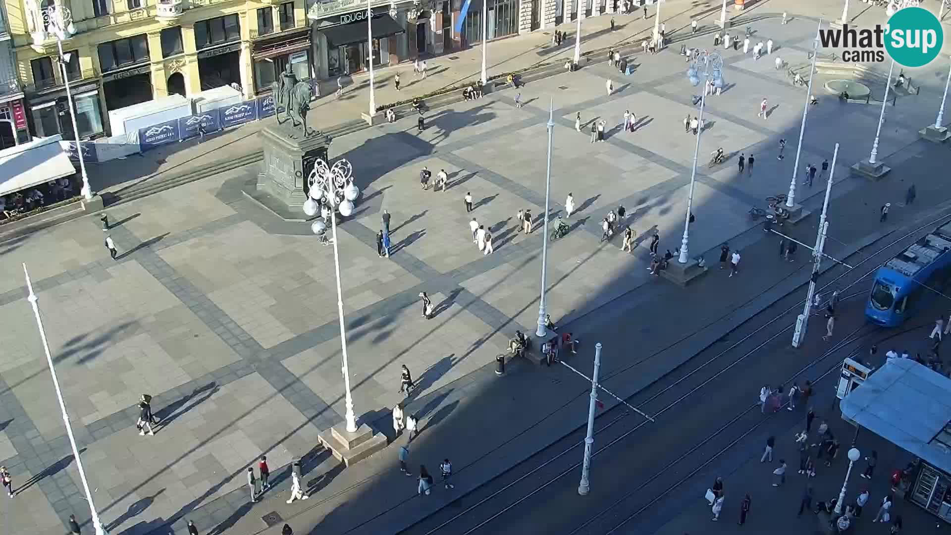 Web kamera Zagreb – Trg Bana Jelačića