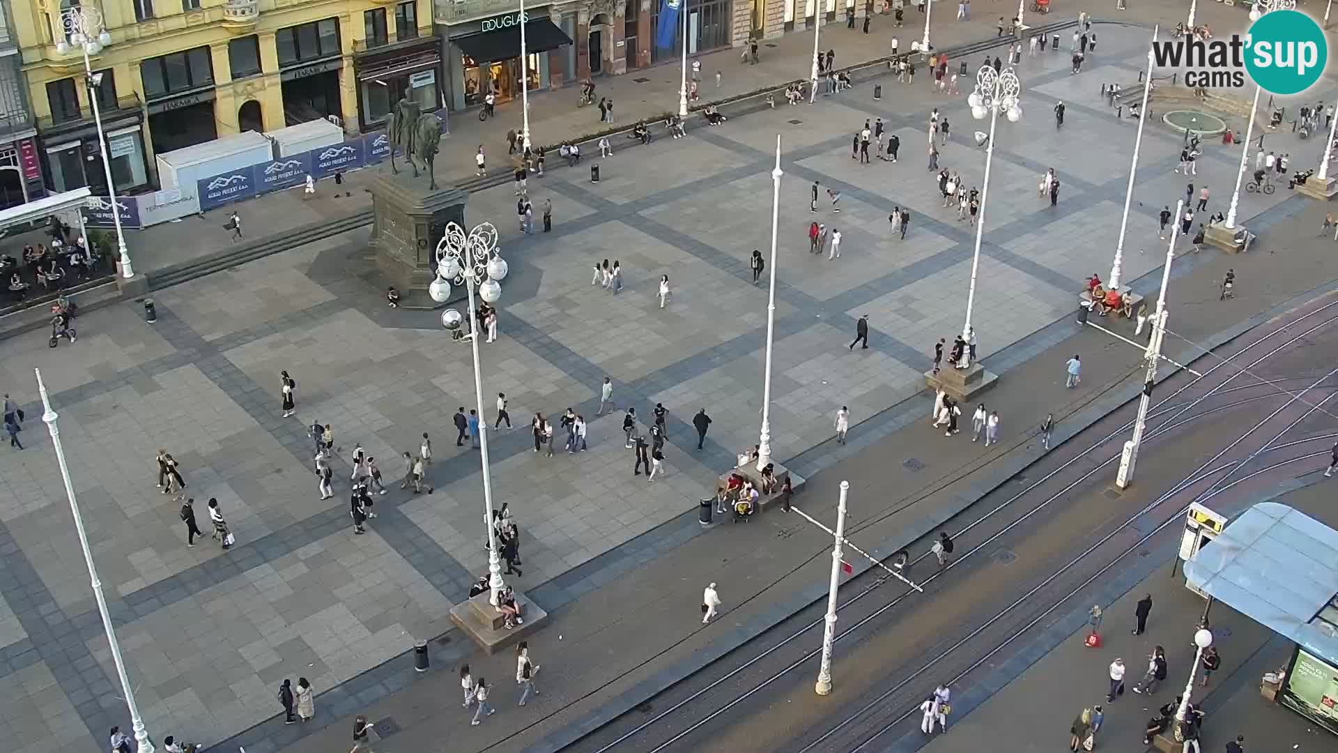 Ban Jelačić live cam Zagreb – Hotel Dubrovnik