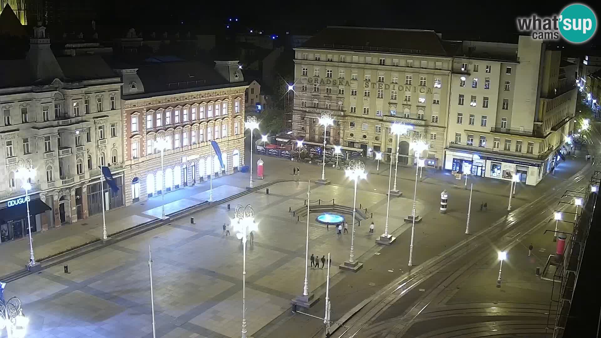 Trg Bana Jelačića web kamera Zagreb – Hotel Dubrovnik