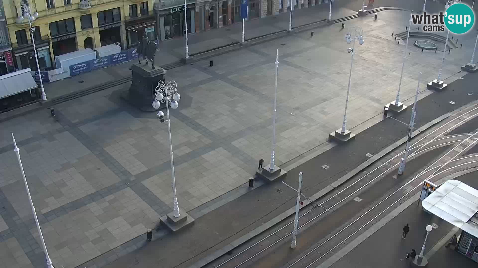 Kamera v živo Zagreb – Trg Bana Jelačića