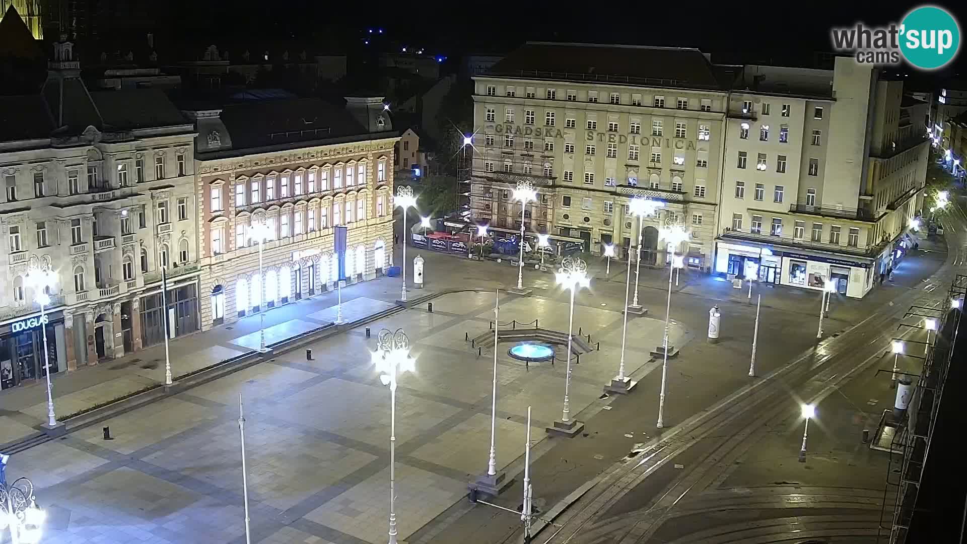 Web kamera Zagreb – Trg Bana Jelačića