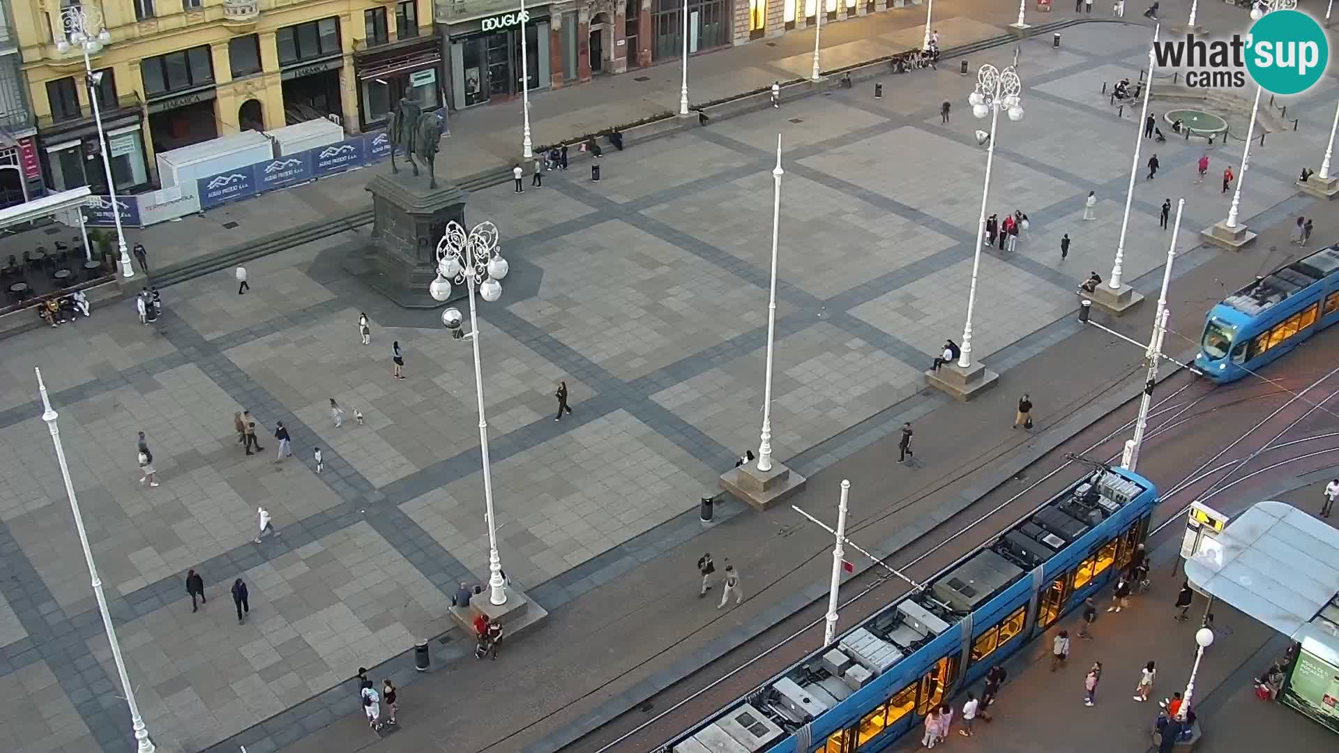 Zagreb – Bana Jelačića square panorama
