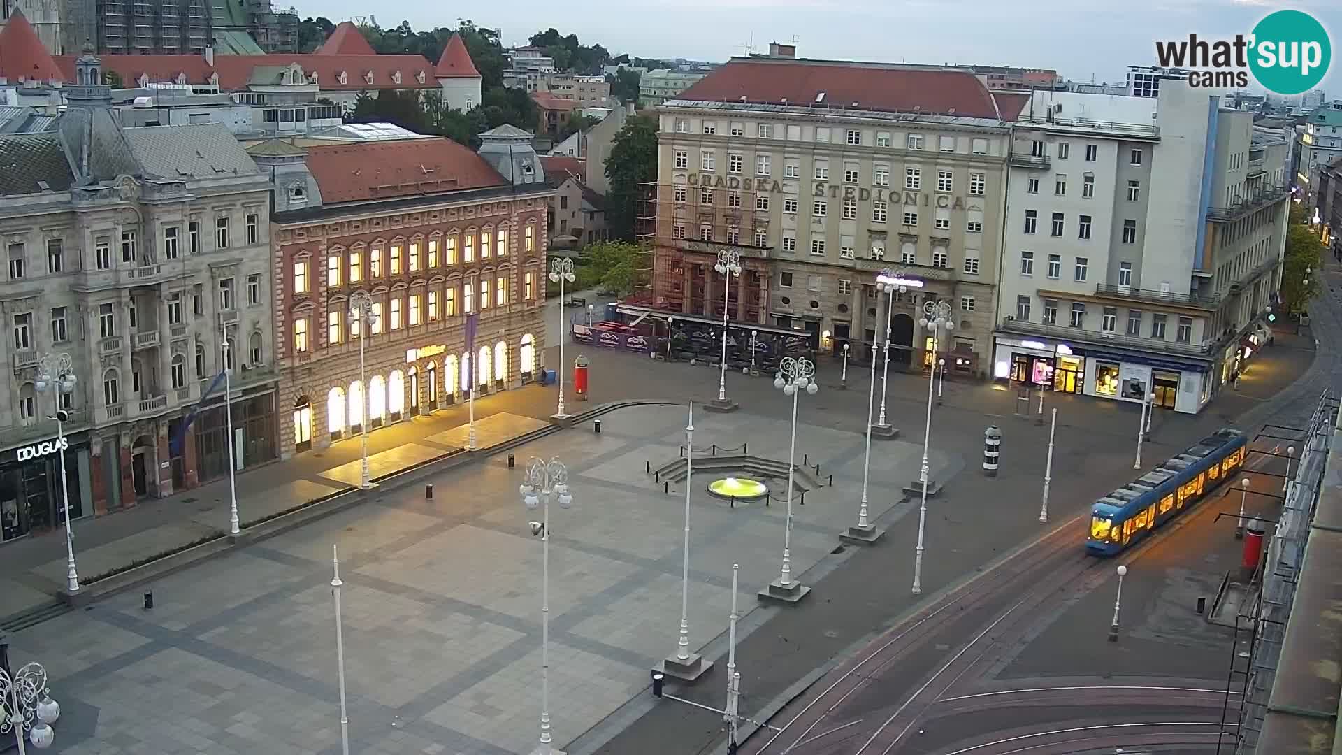 Trg Bana Jelačića v živo Zagreb – Hotel Dubrovnik