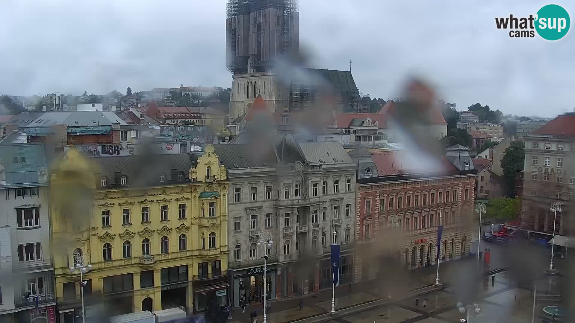 Web kamera Zagreb – Trg Bana Jelačića