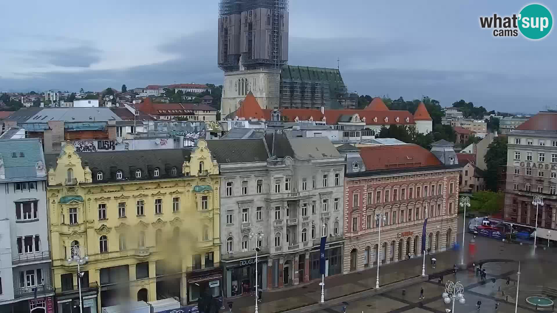 Ban Jelačić live cam Zagreb – Hotel Dubrovnik