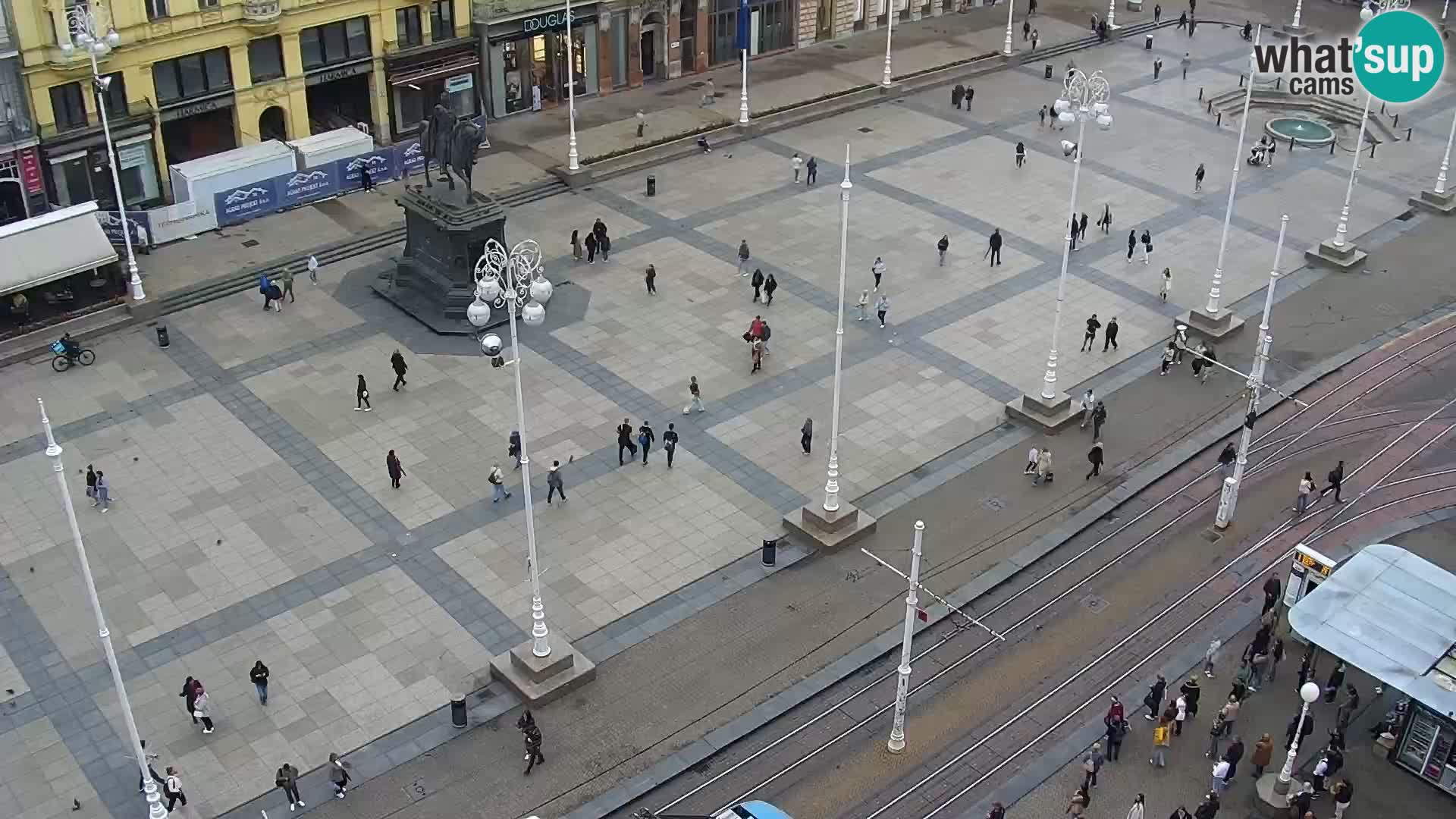 Web kamera Zagreb – Trg Bana Jelačića
