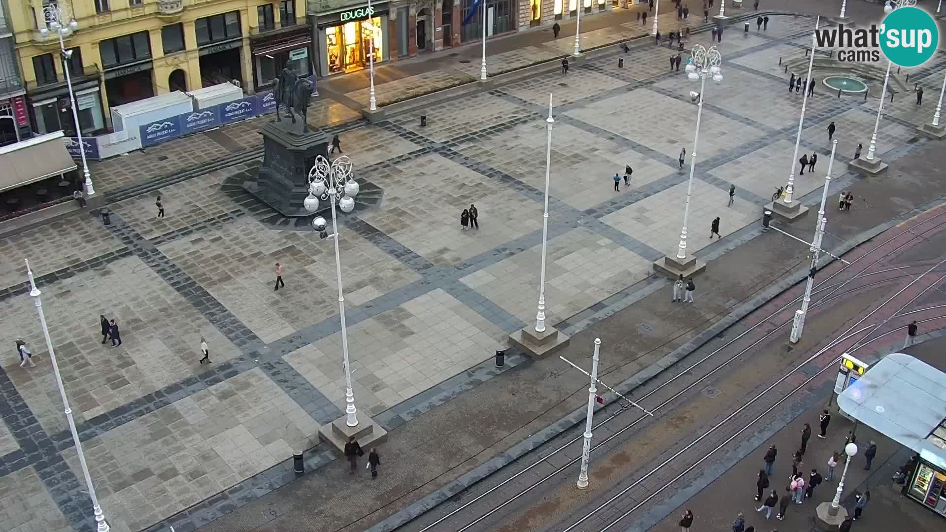 Web kamera Zagreb – Trg Bana Jelačića