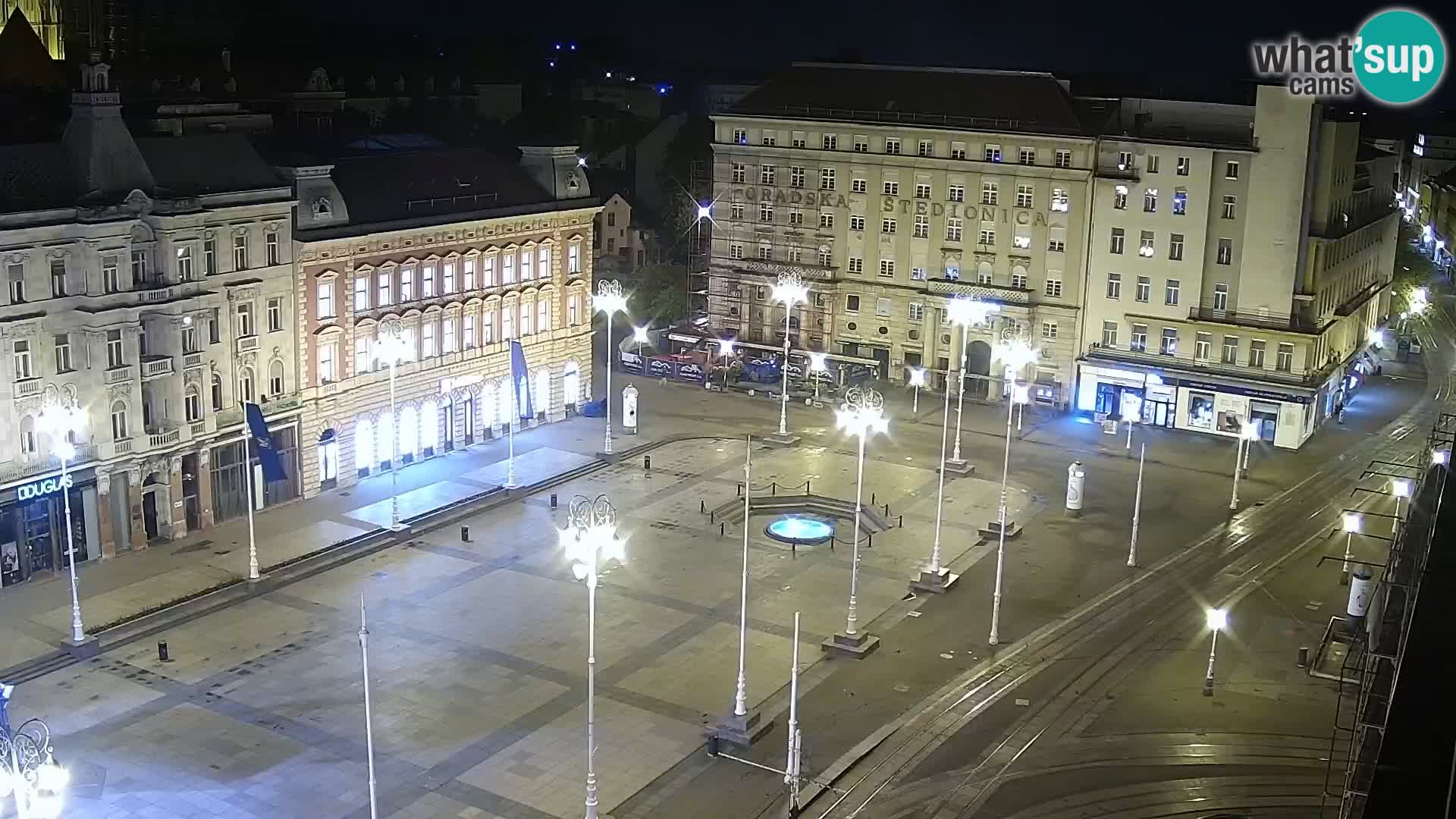 Trg Bana Jelačića v živo Zagreb – Hotel Dubrovnik