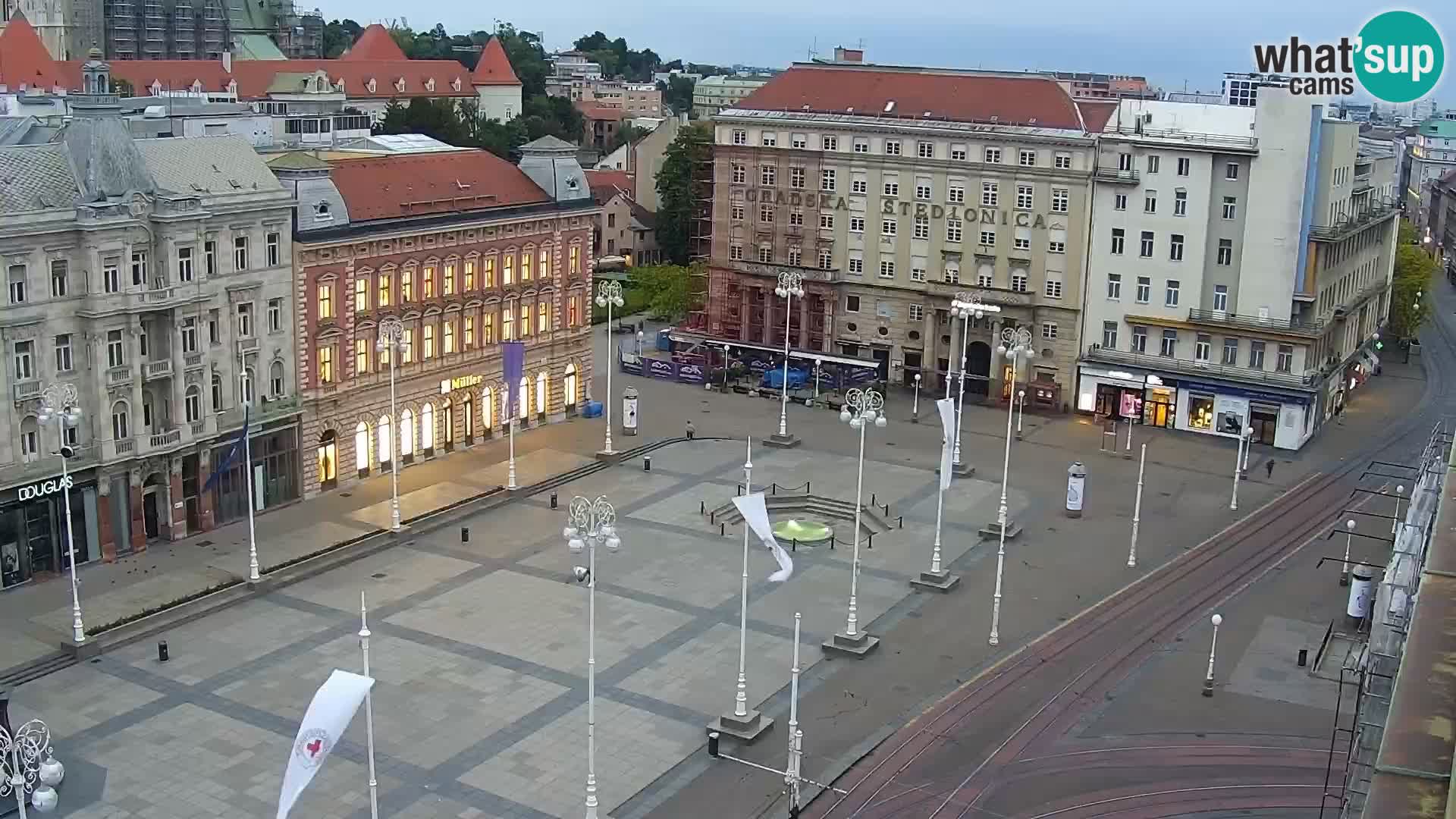 Zagreb – Bana Jelačića square panorama