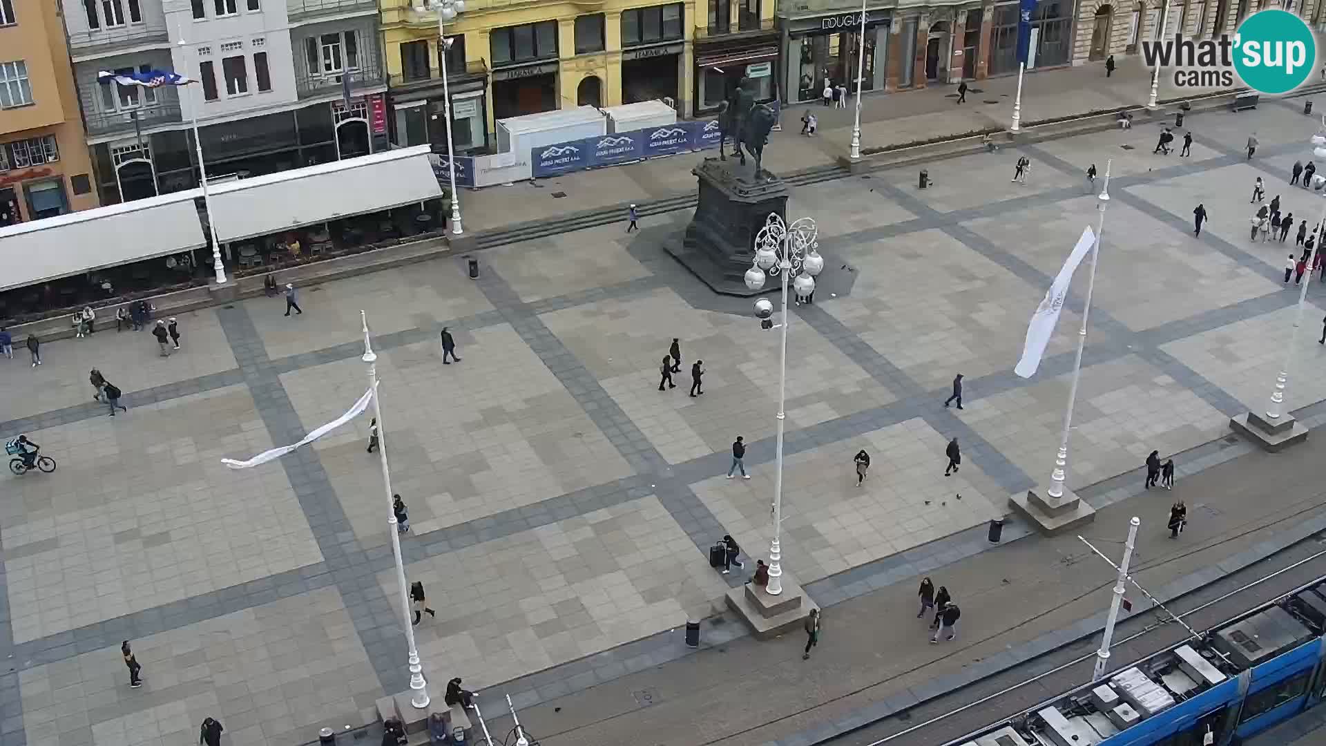 Ban Jelačić Platz  Live webcam Zagreb – Hotel Dubrovnik