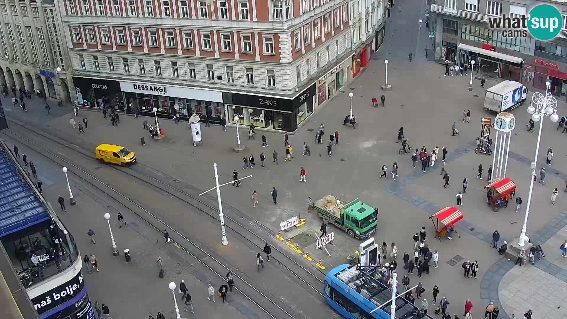 Trg Bana Jelačića web kamera Zagreb – Hotel Dubrovnik