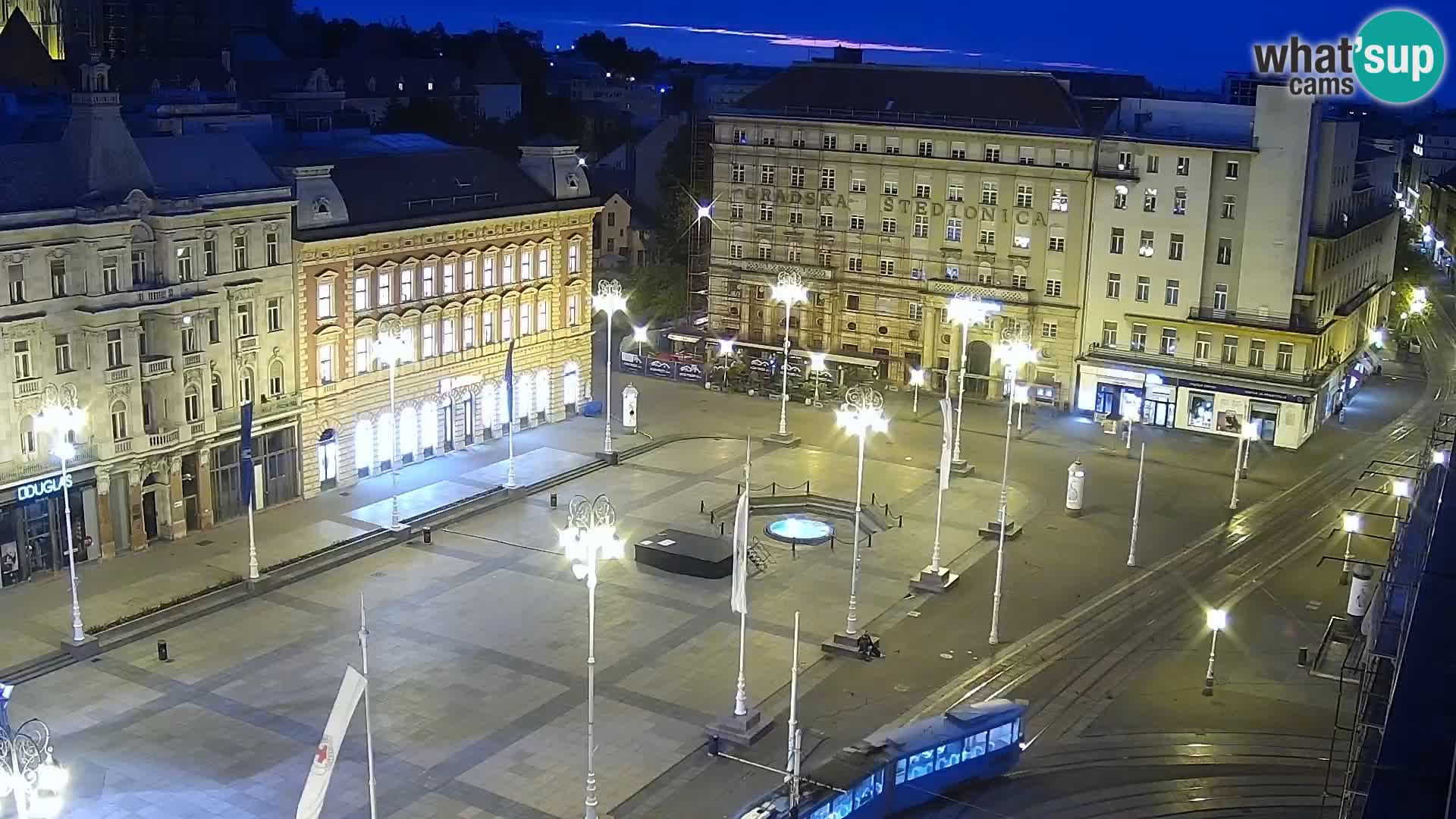 Ban Jelačić Platz  Live webcam Zagreb – Hotel Dubrovnik