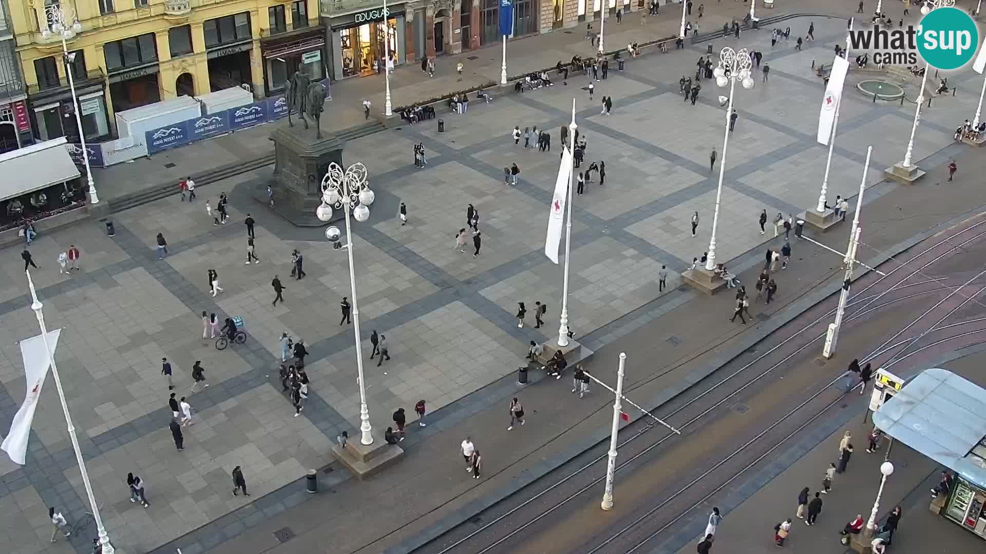 LIVE Webcam Zagreb – Ban Jelačić – Hotel Dubrovnik