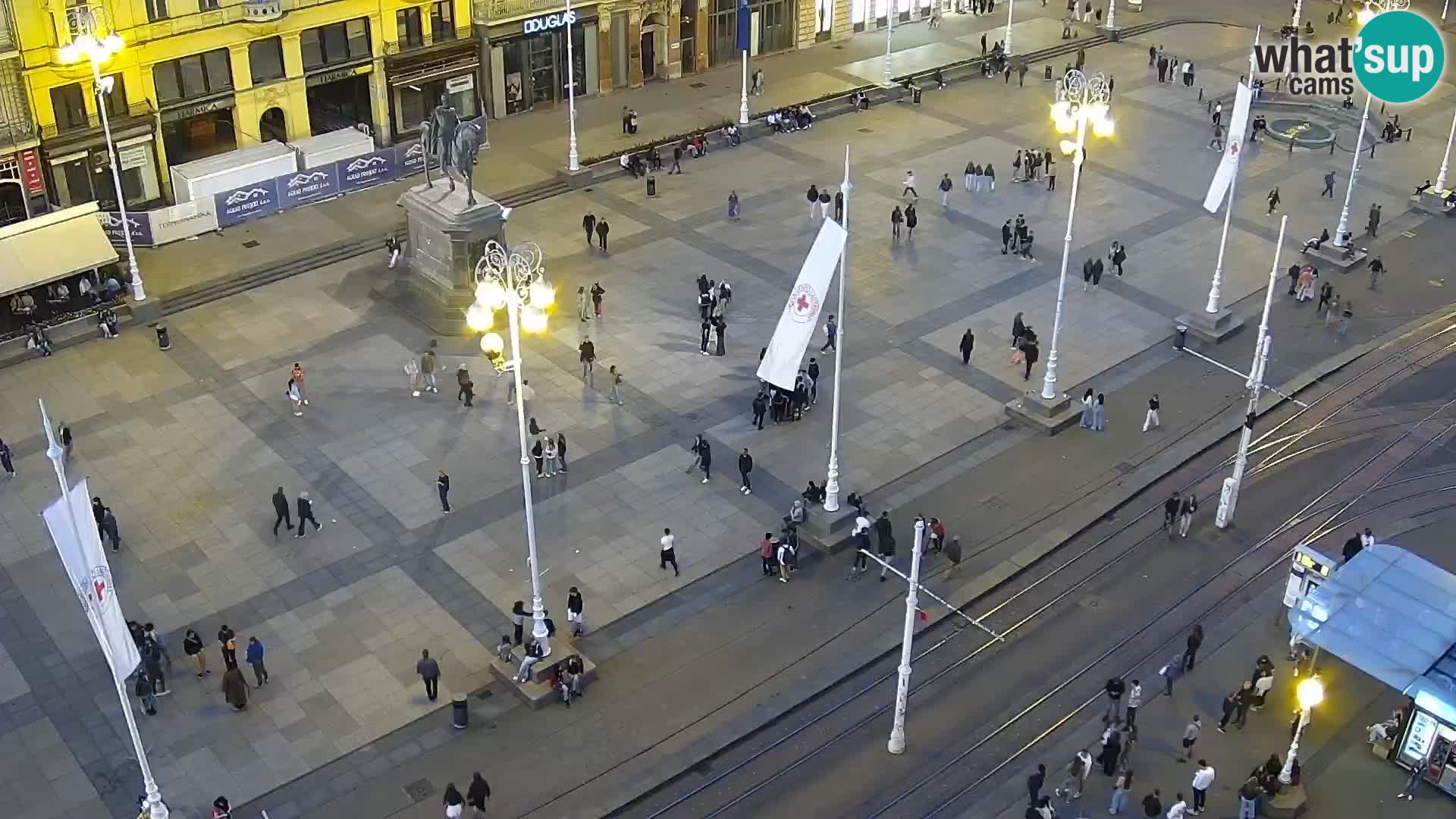Ban Jelačić live cam Zagreb – Hotel Dubrovnik