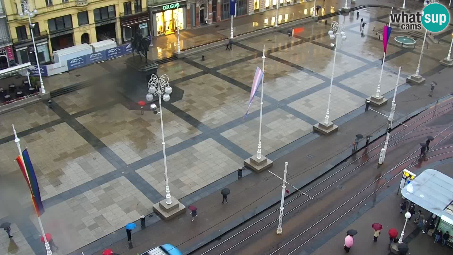 Trg Bana Jelačića v živo Zagreb – Hotel Dubrovnik