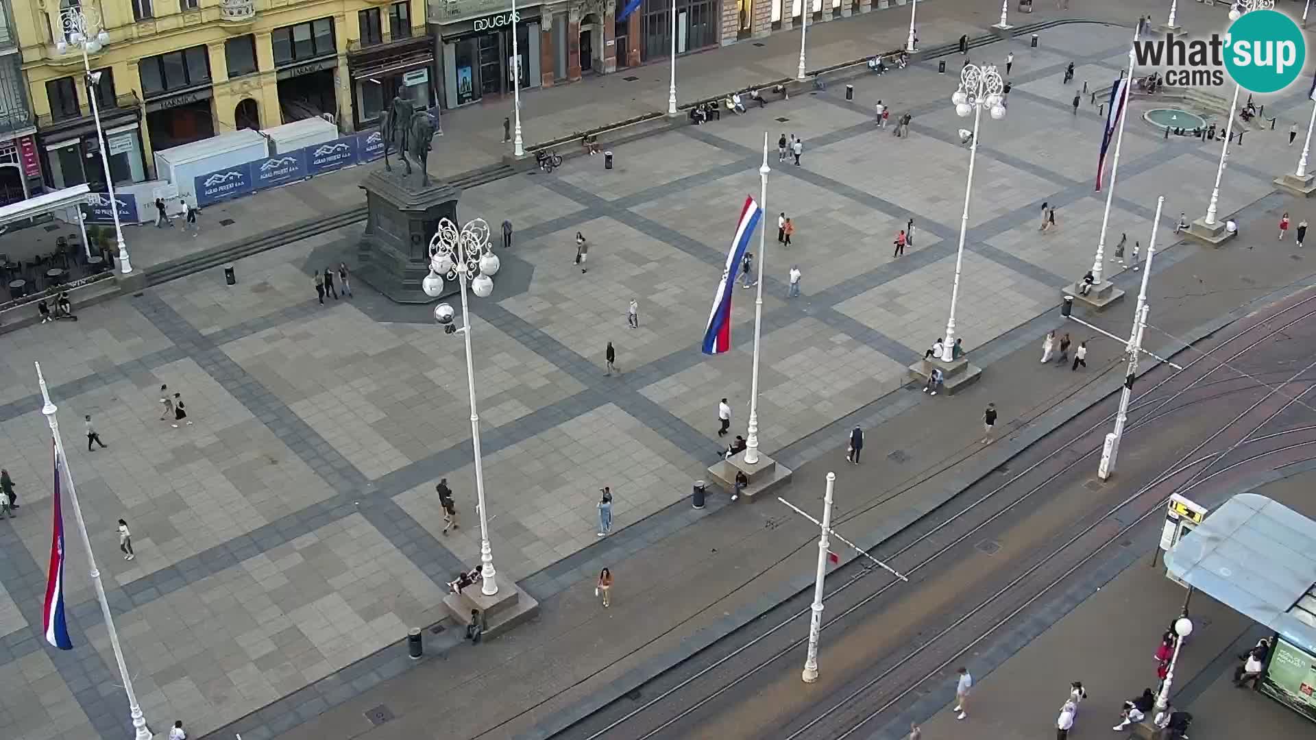 Kamera v živo Zagreb – Trg Bana Jelačića