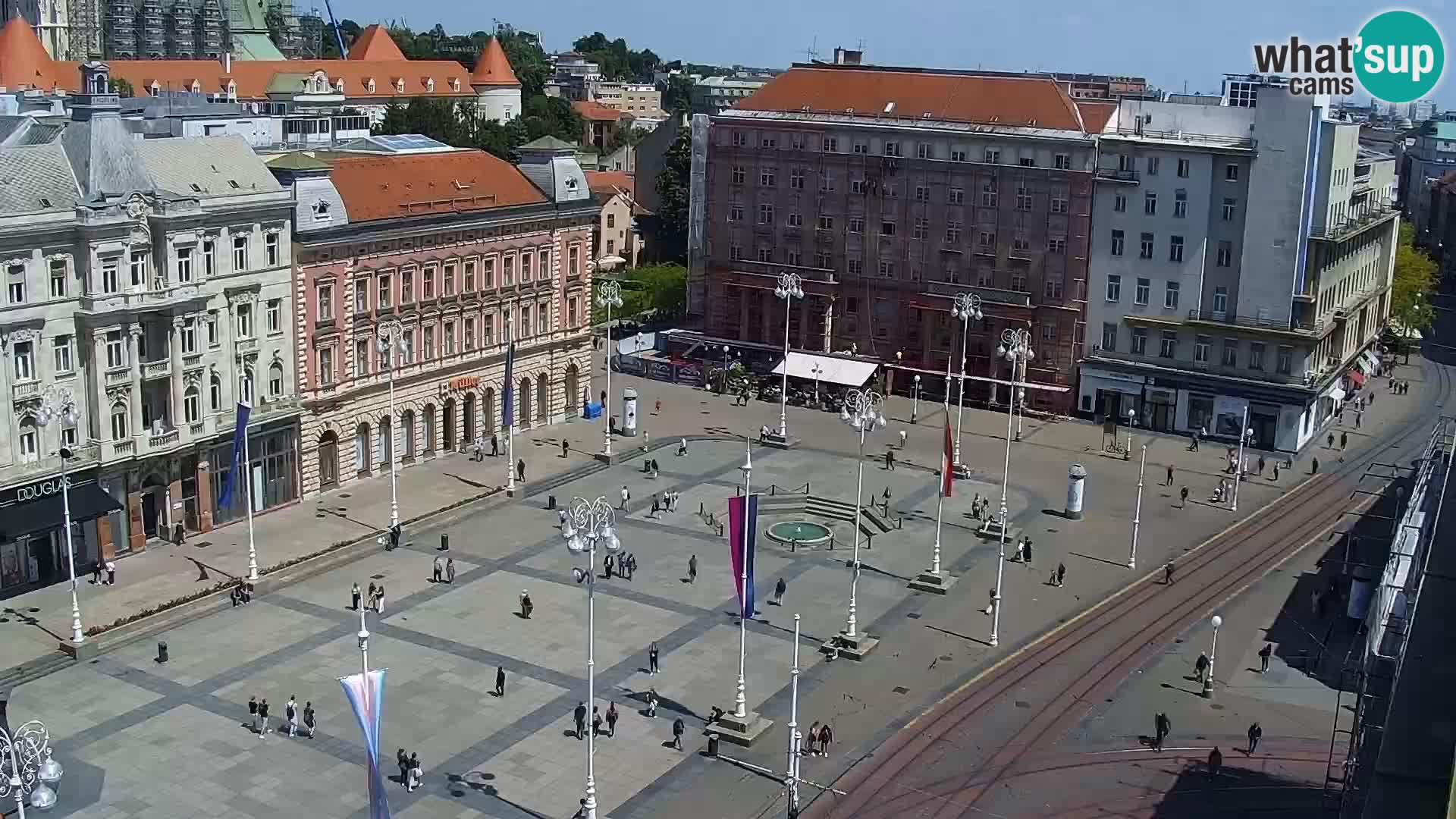 LIVE Webcam Zagreb – Ban Jelačić – Hotel Dubrovnik